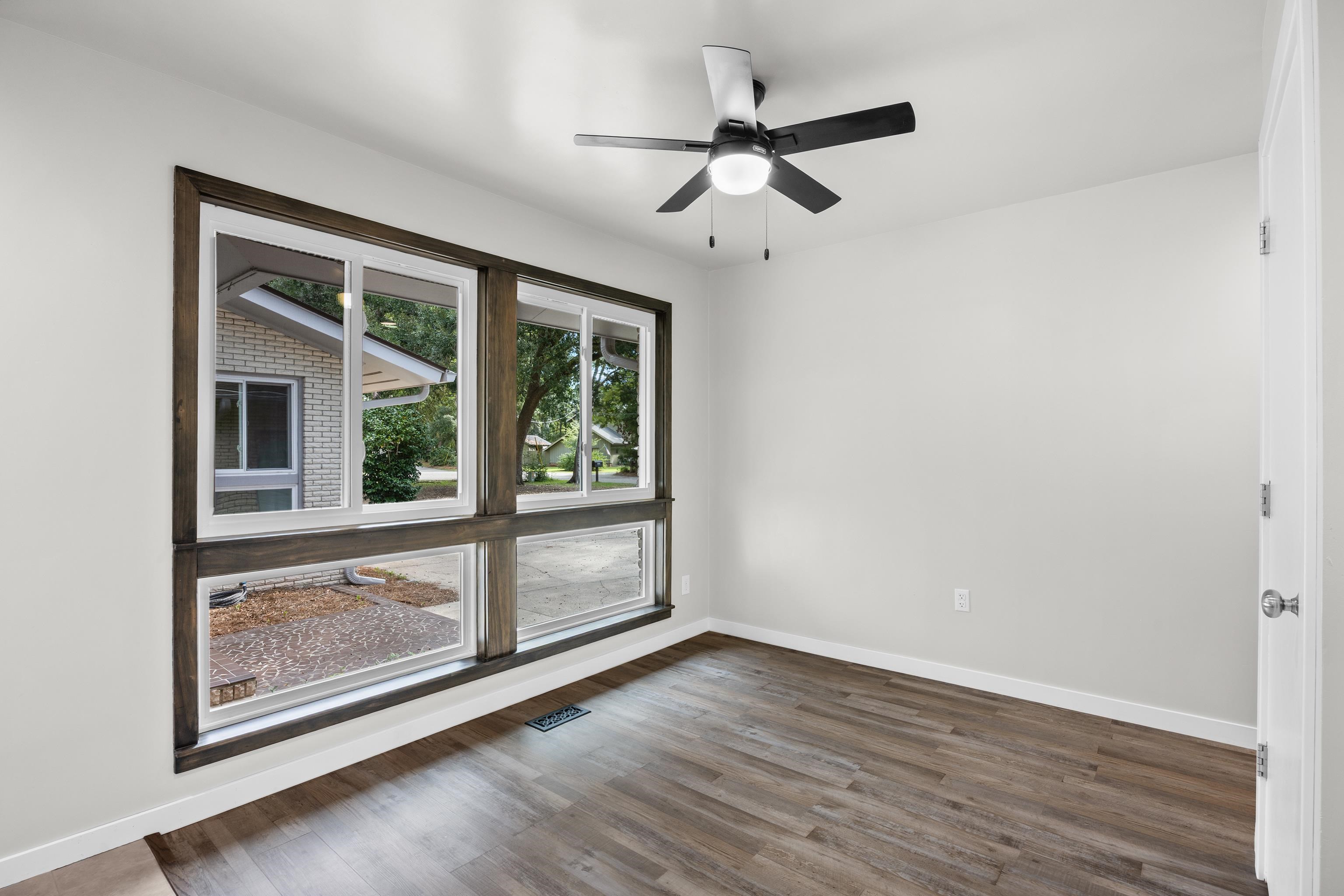 103 Wofford Ln. Property Photo 14