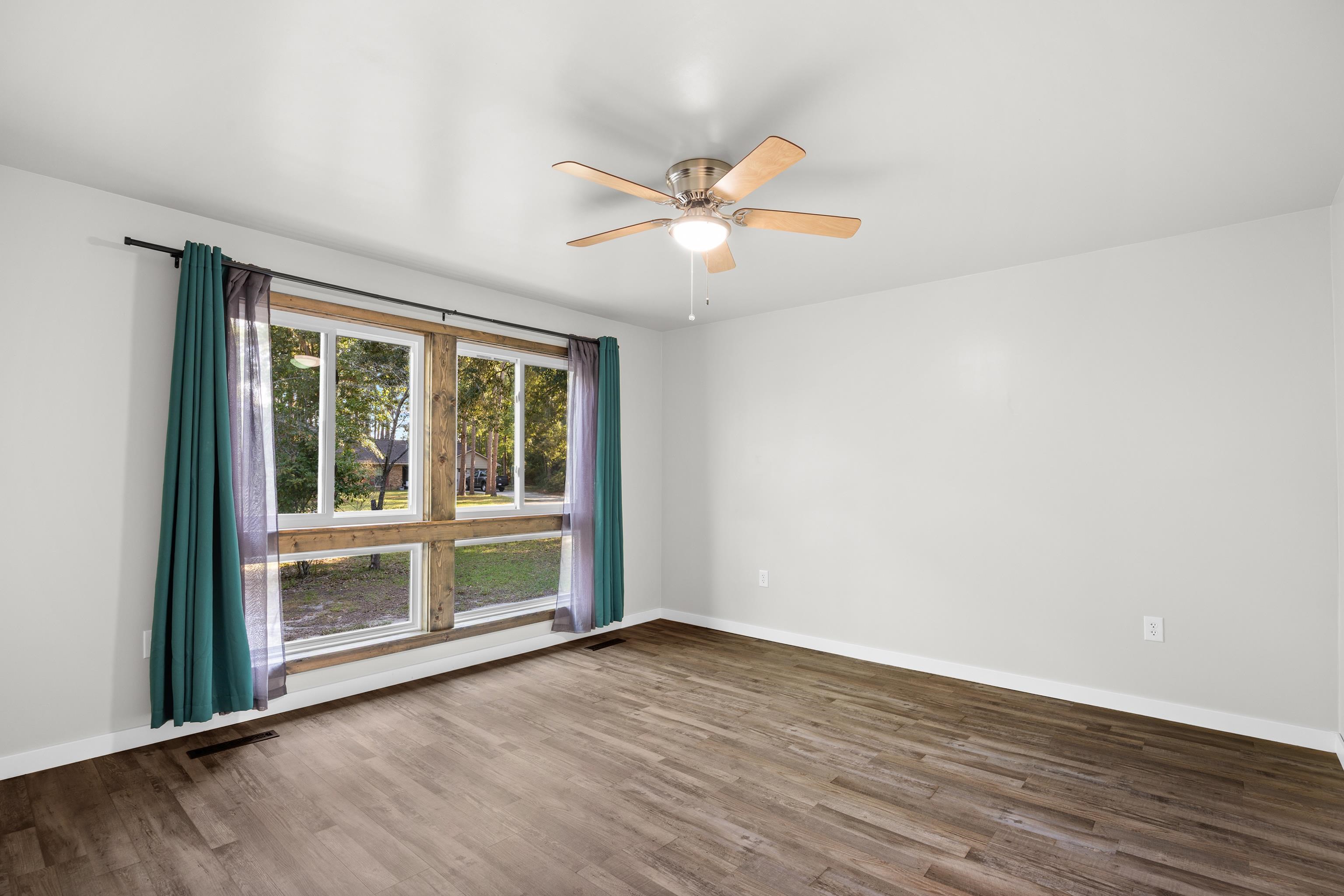 103 Wofford Ln. Property Photo 28