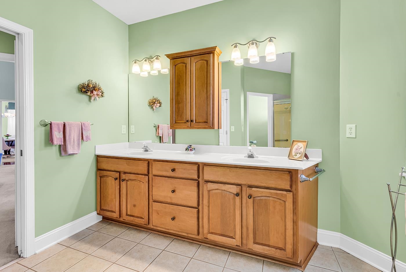 606 Trawler Bay Ct. Property Photo 14