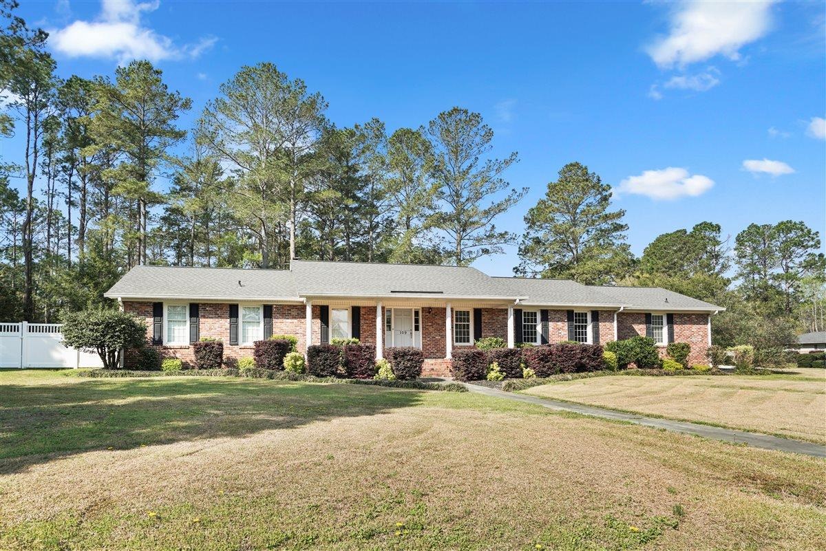 109 Mason Dr. Property Photo 1