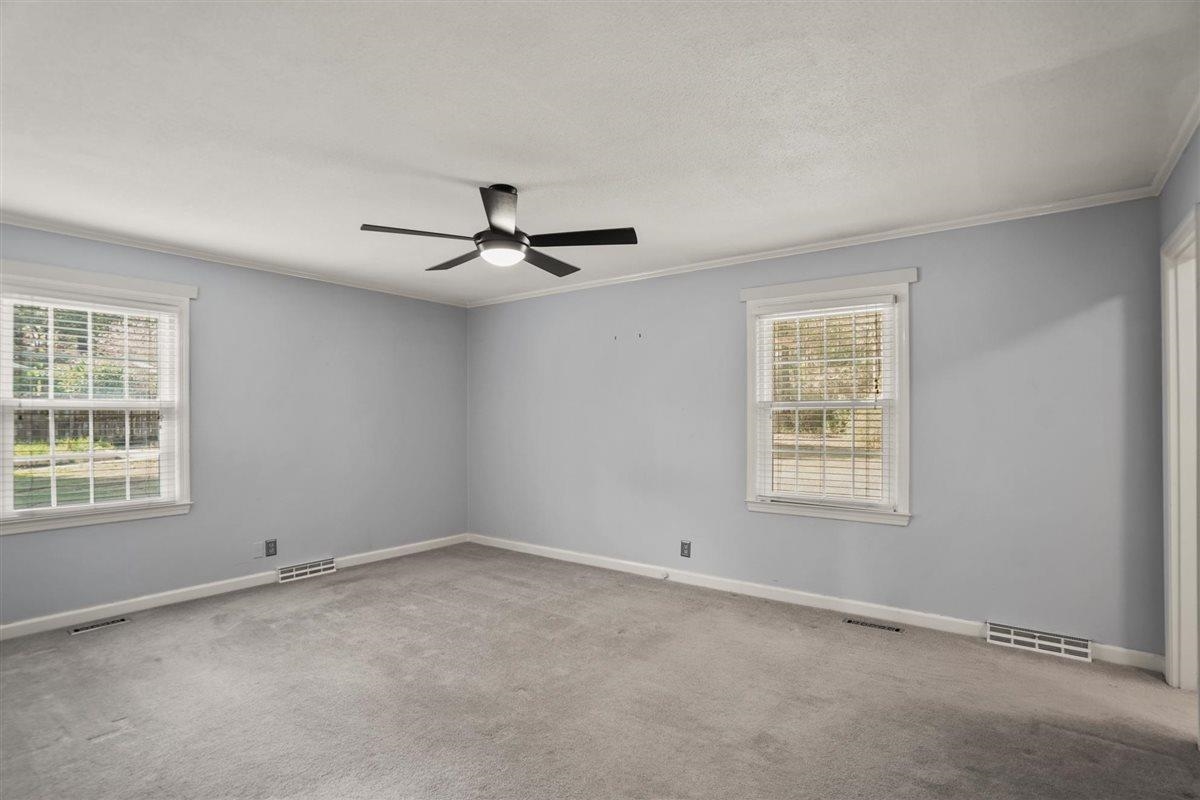 109 Mason Dr. Property Photo 28