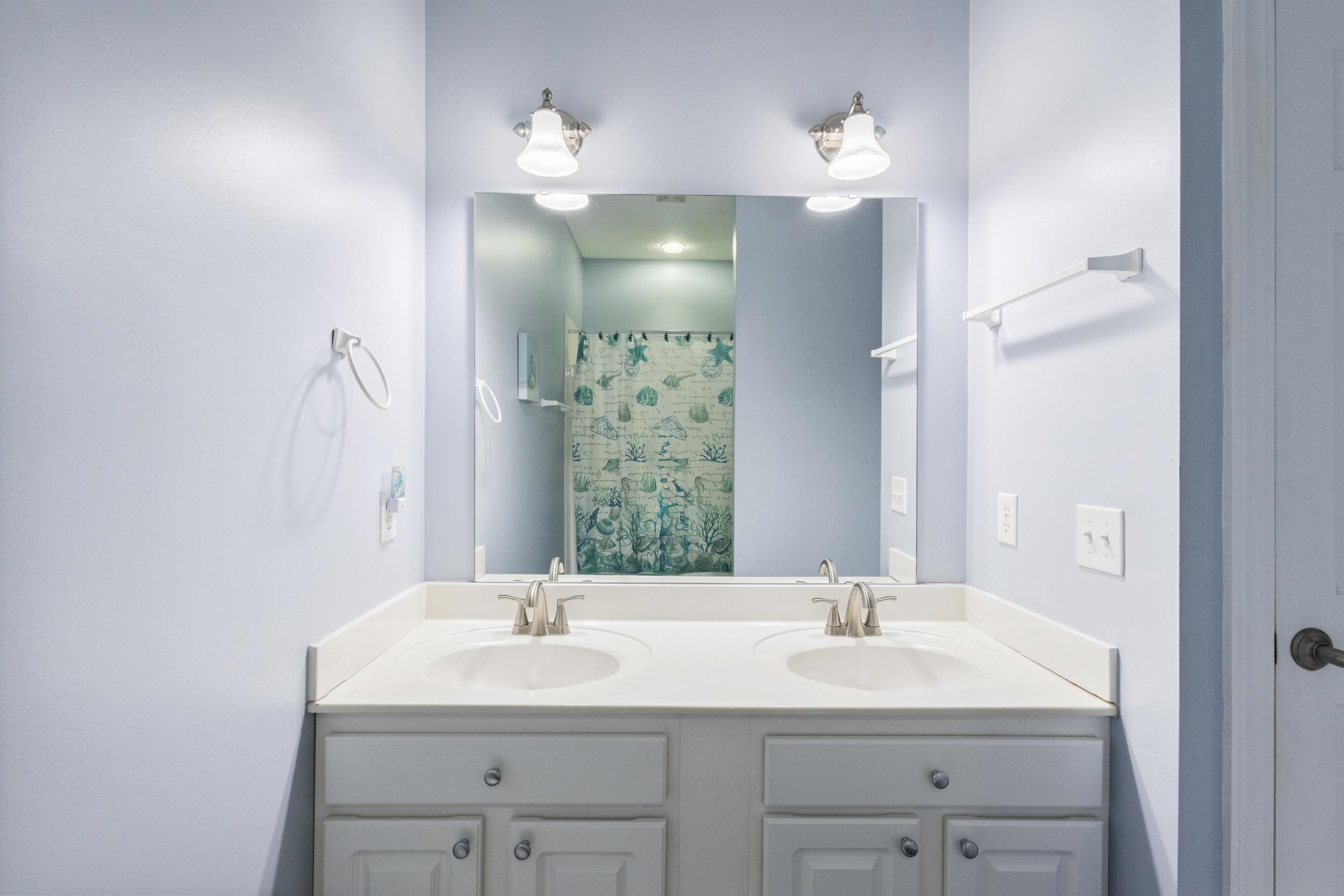 528 6th Ave. S Property Photo 30