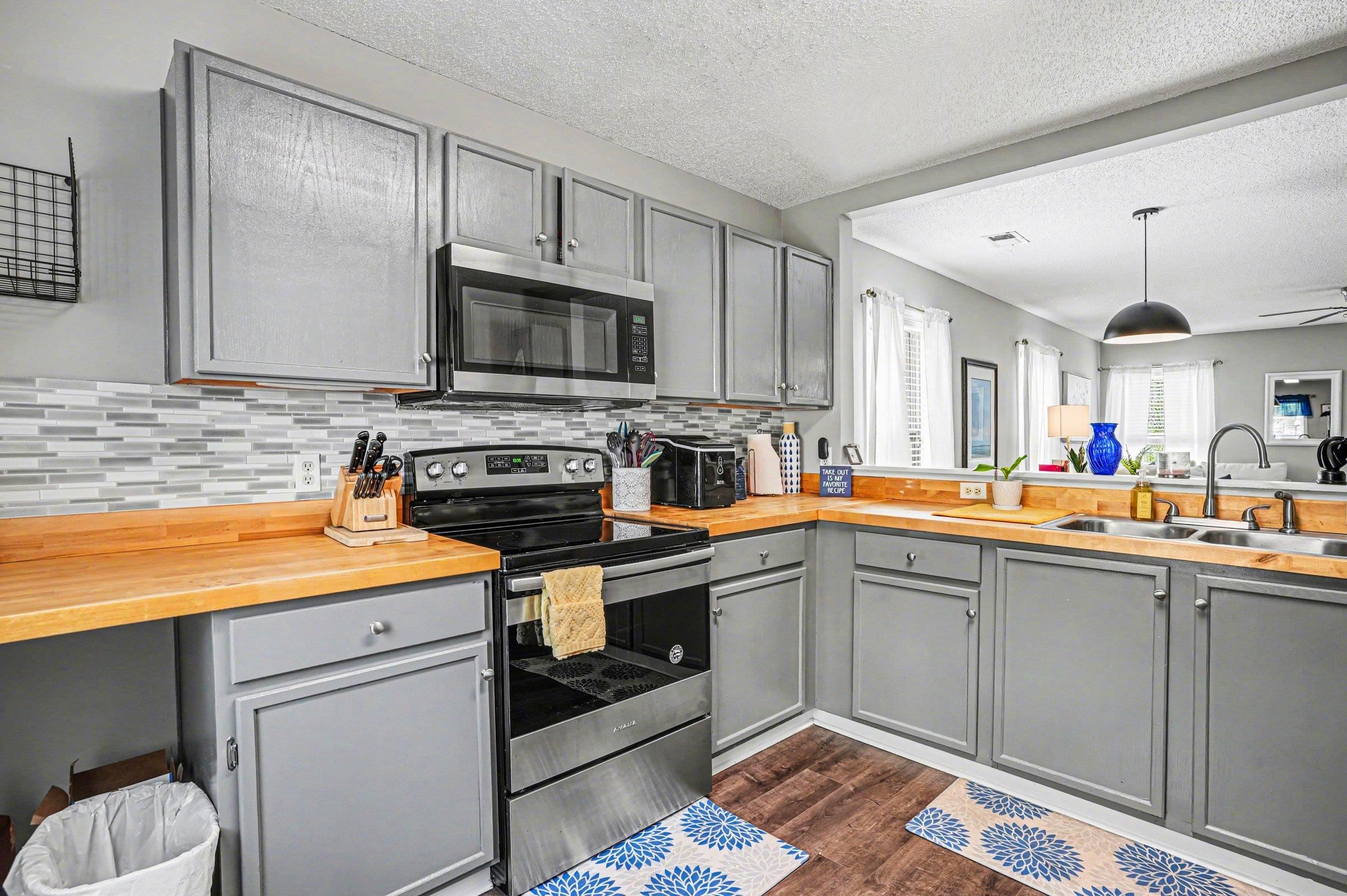 125 Bellegrove Dr. Property Photo 10