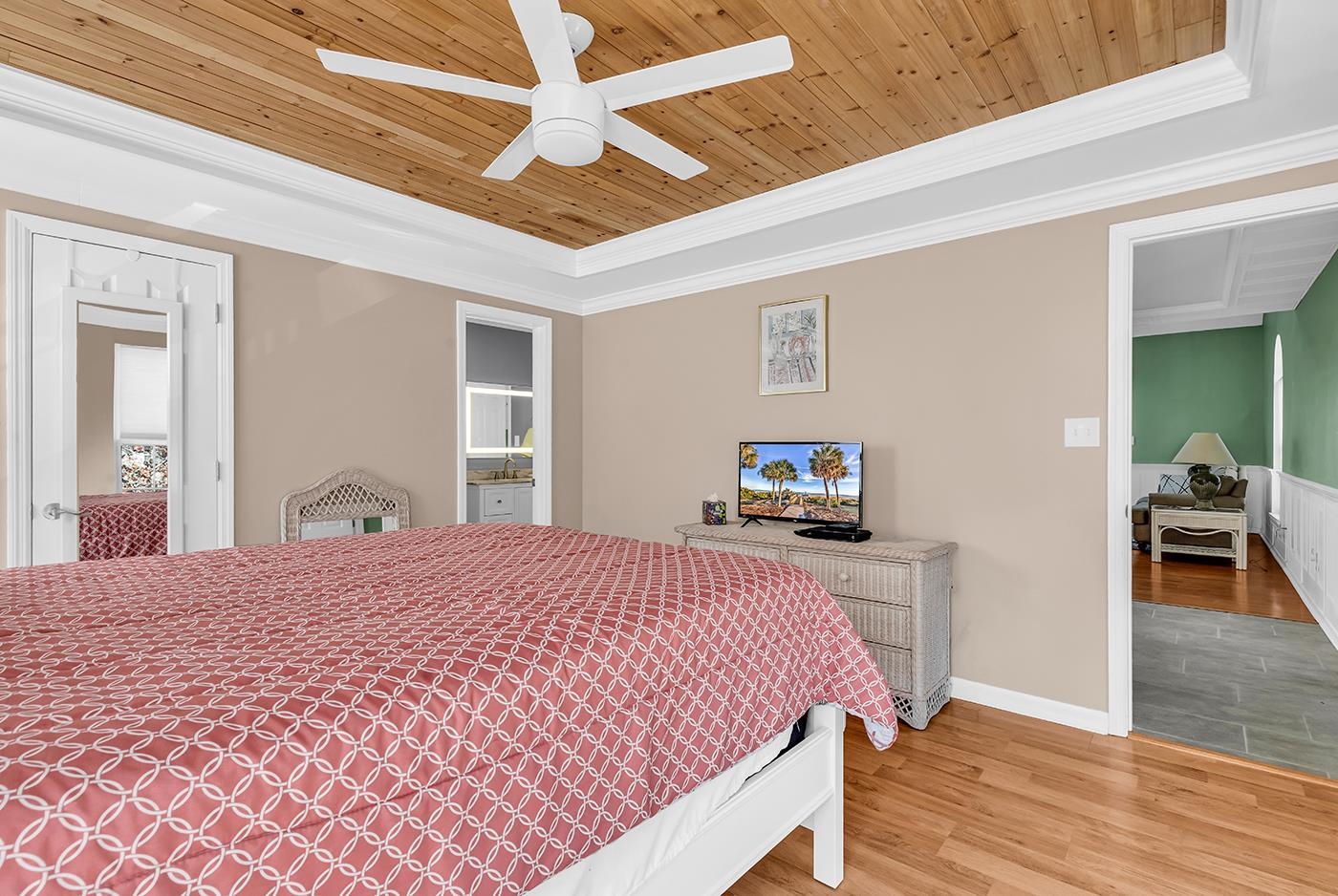 4357 Spa Dr. Property Photo 14