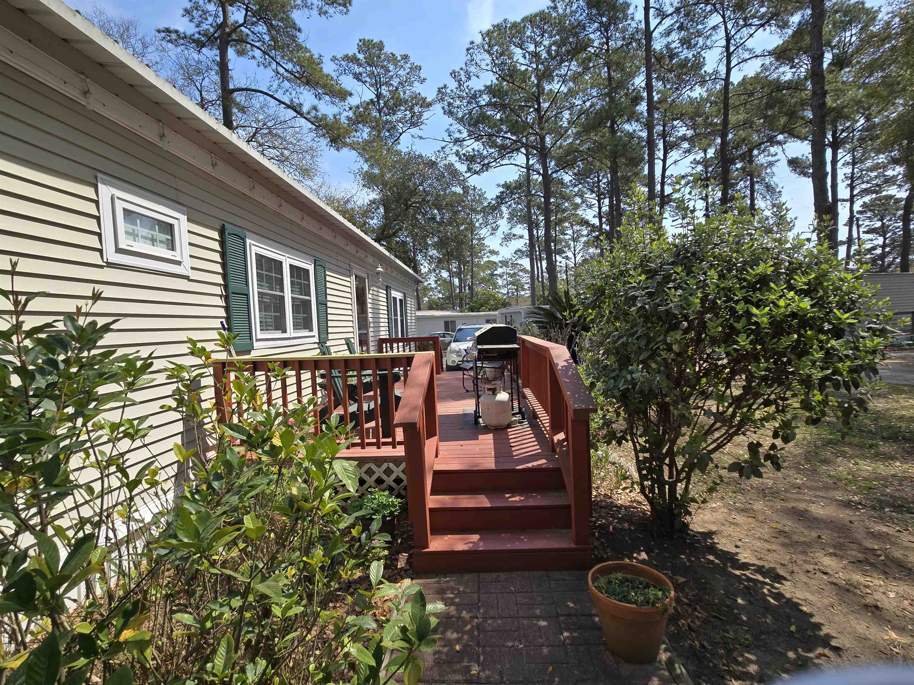 420 Delton Dr. Property Photo 5