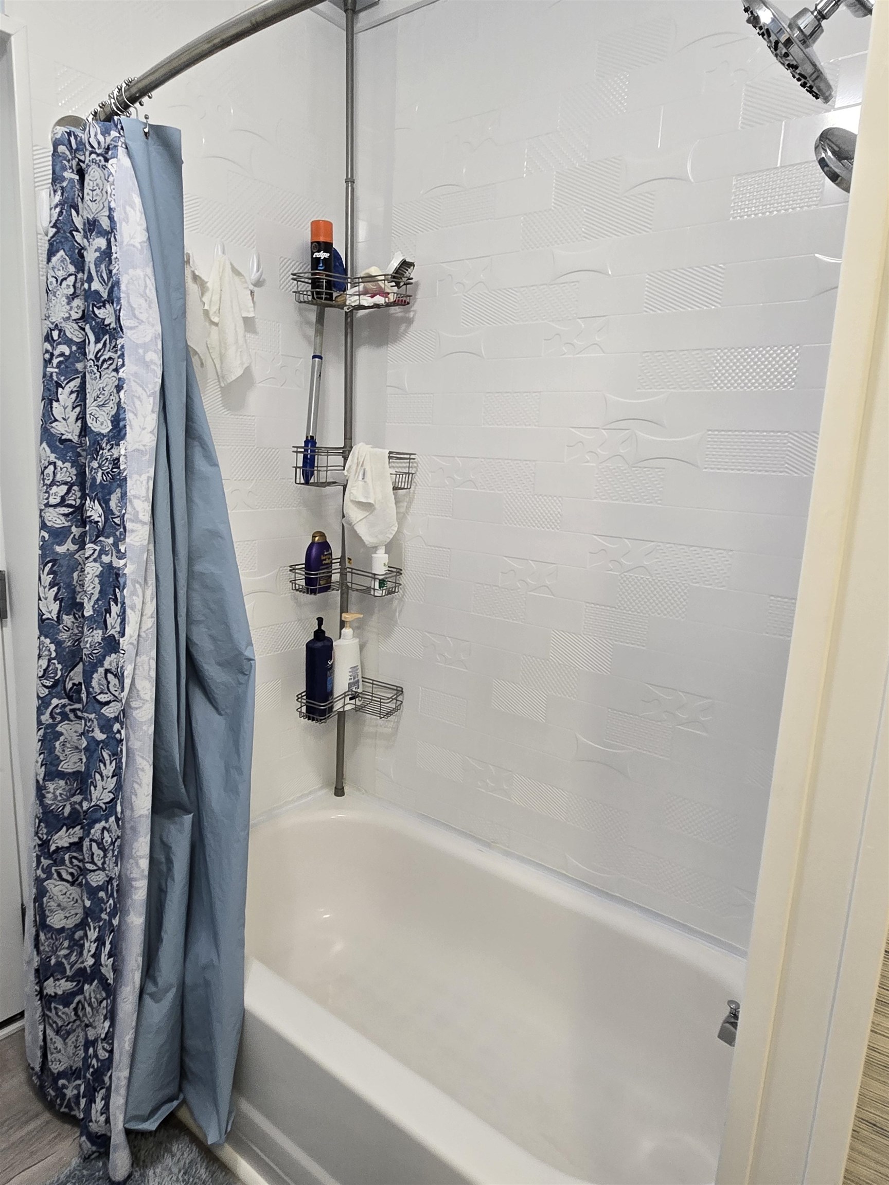 420 Delton Dr. Property Photo 22