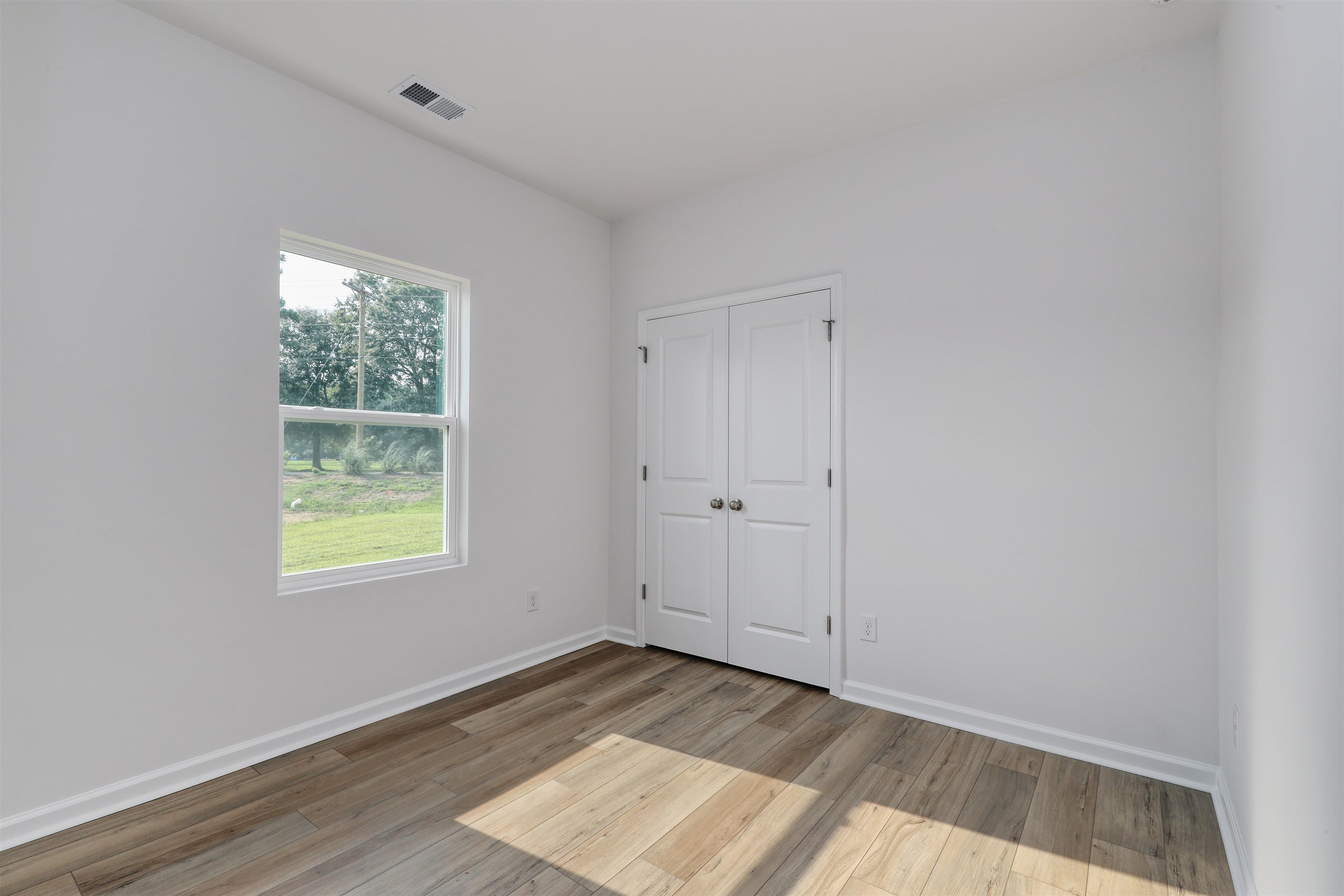 464 Atamasco Ct. Property Photo 16