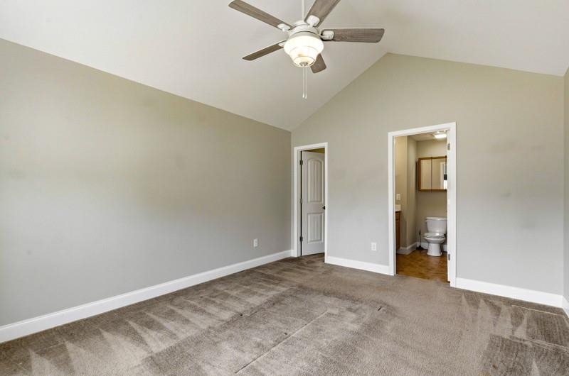 401 Rustic Ct. Property Photo 10