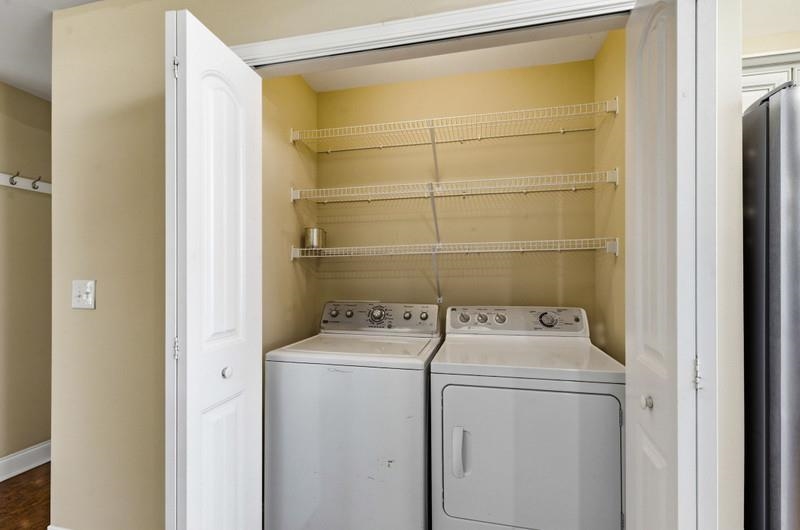 401 Rustic Ct. Property Photo 14