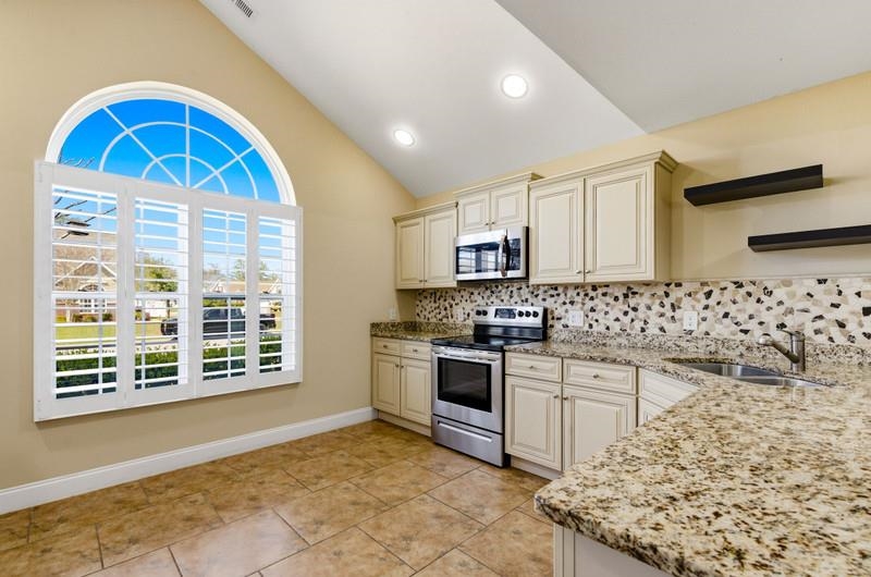 401 Rustic Ct. Property Photo 16