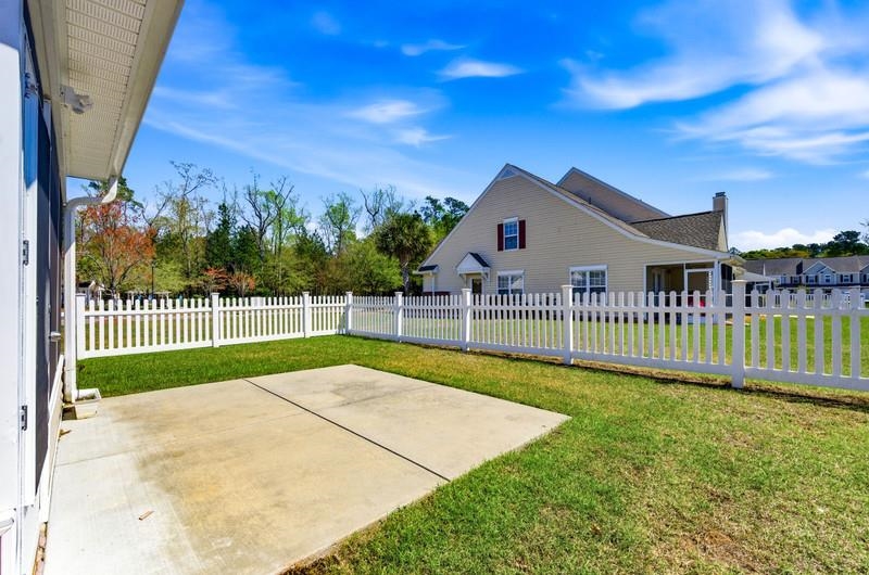 401 Rustic Ct. Property Photo 23