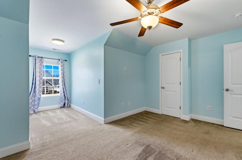 401 Rustic Ct. Property Photo 27