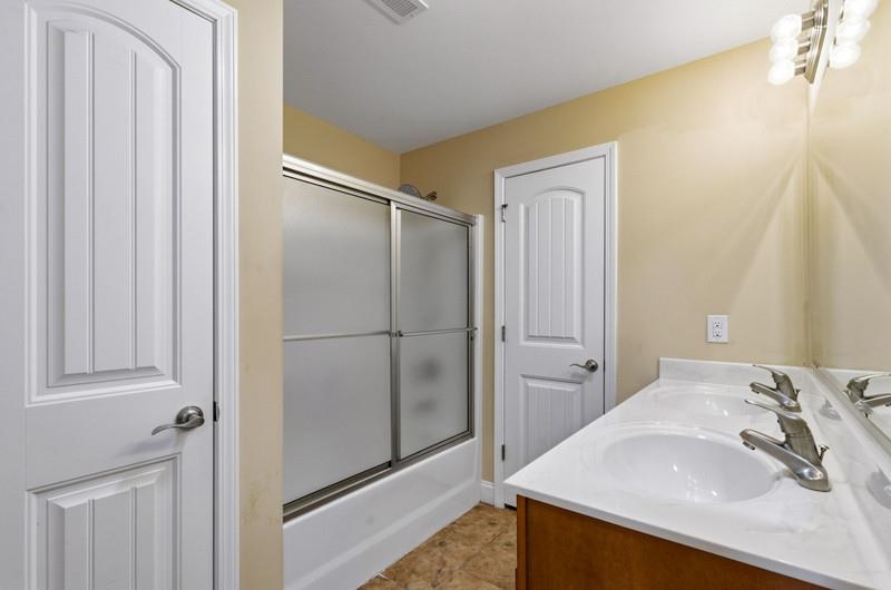 401 Rustic Ct. Property Photo 29