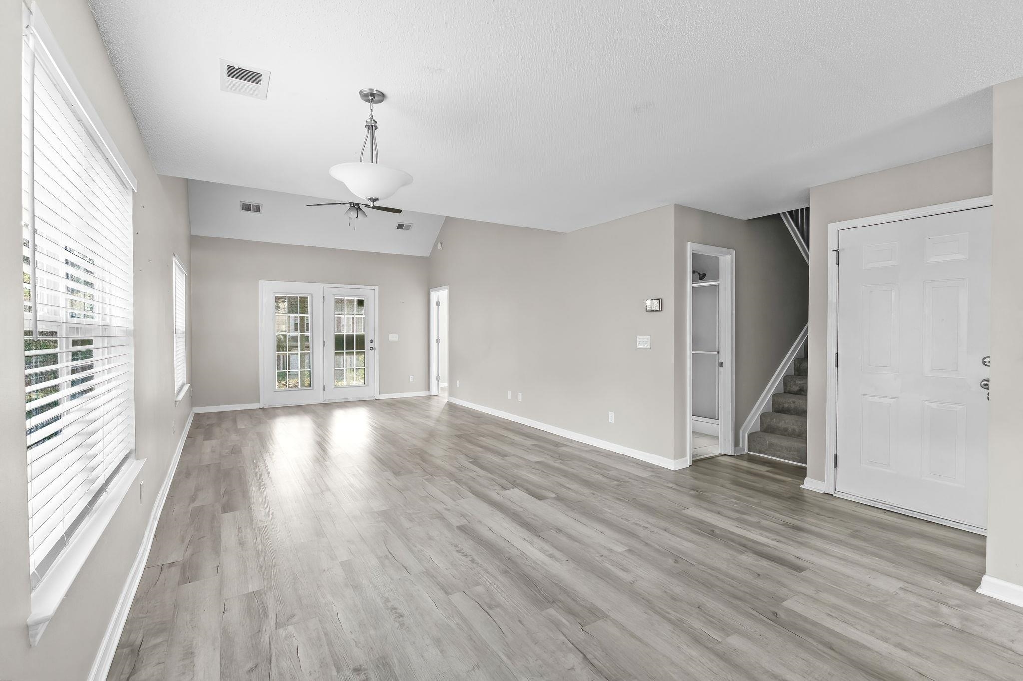 63 Pembroke Ln. Property Photo 11