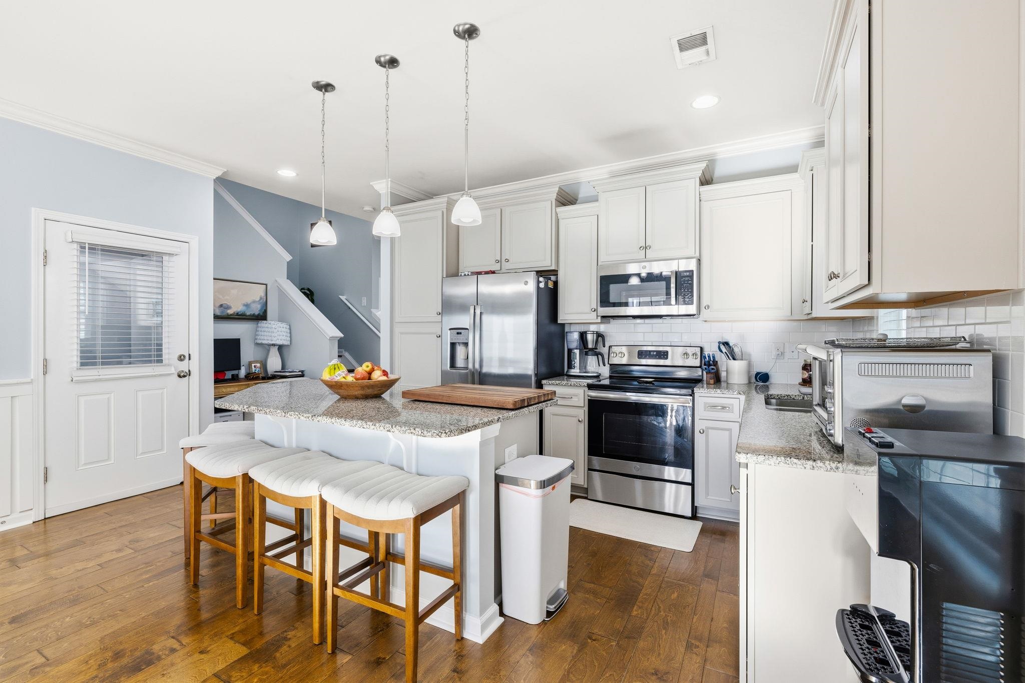 138 Marblehead Ct. Property Photo 7