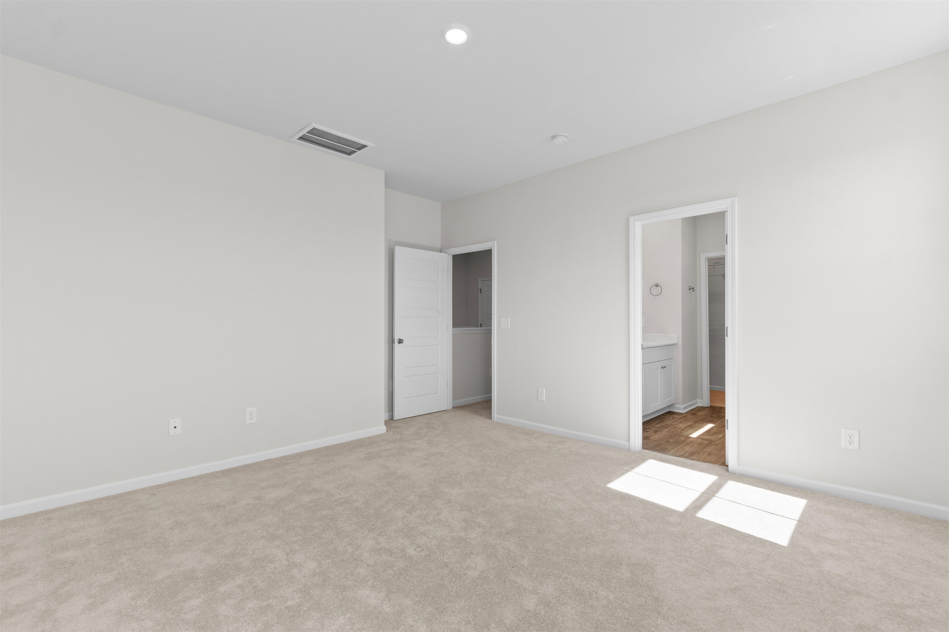 172 Cypress Hollow Dr. Property Photo 18