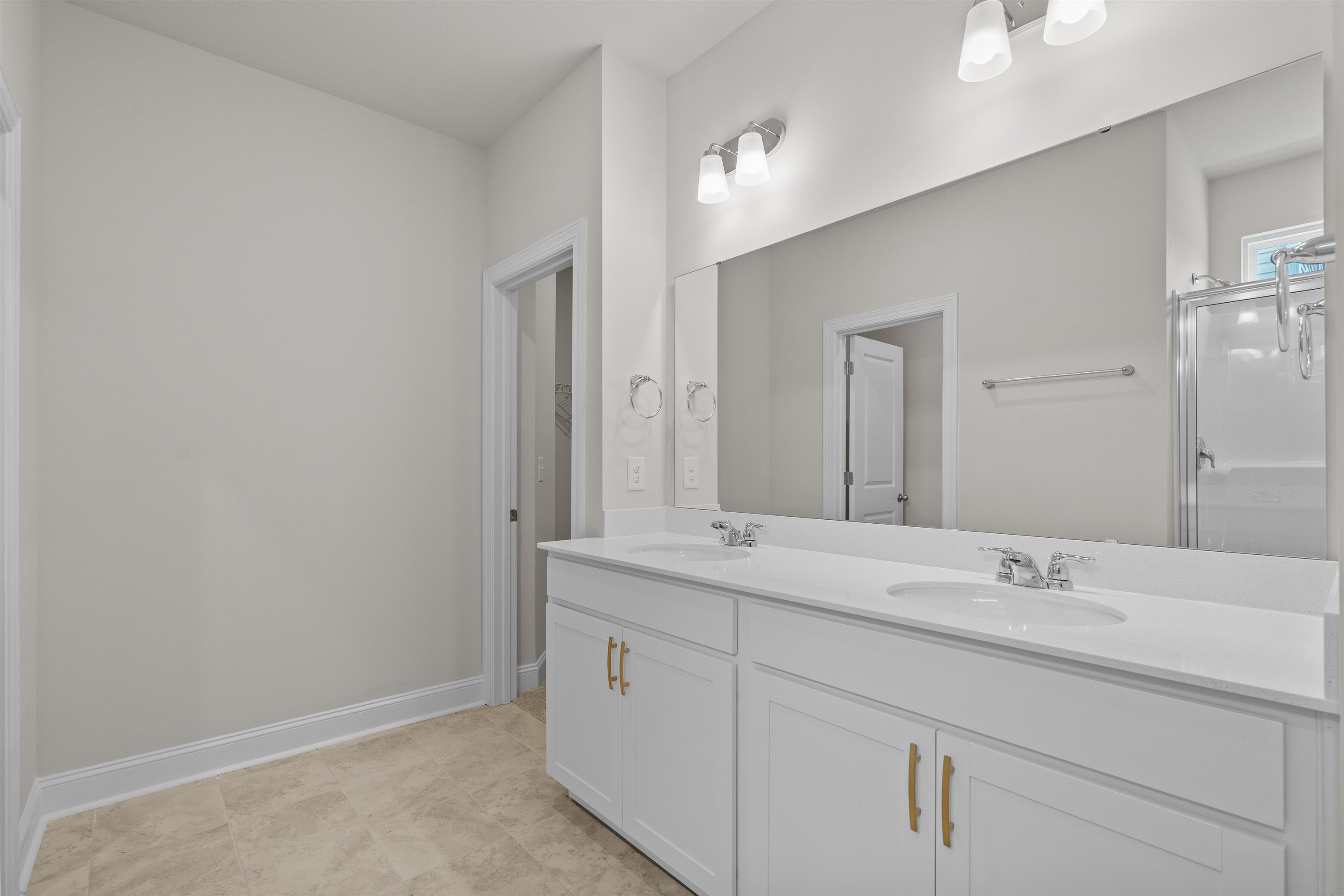 1136 Nw Forest Bend Dr. Property Photo 13