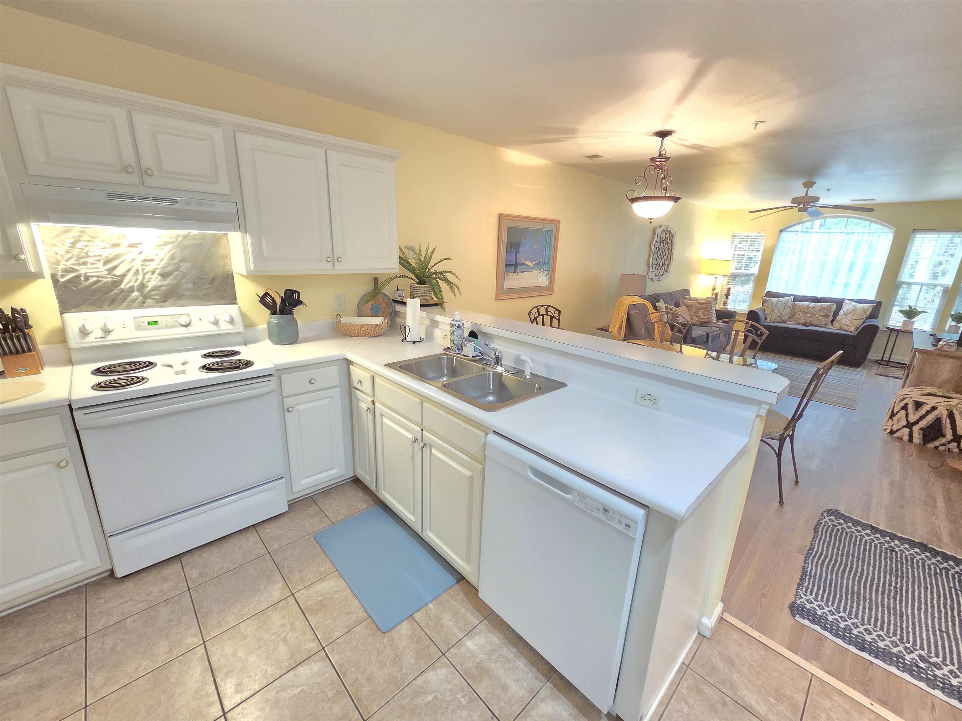 1125 Blue Stem Dr. Property Photo 5