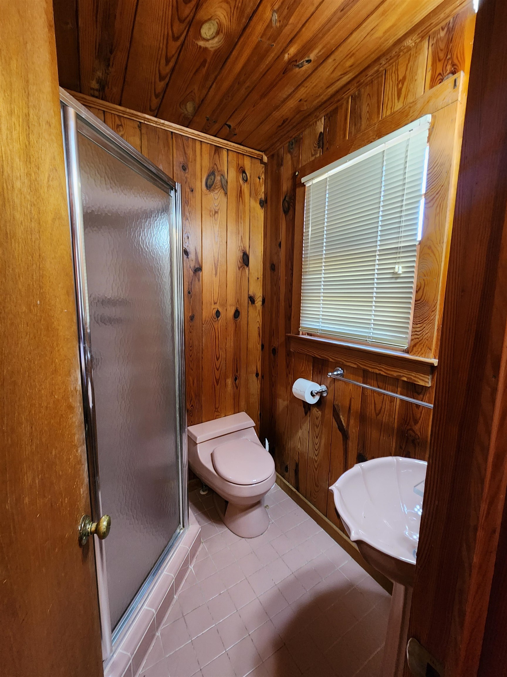308 Sandcrest Dr. Property Photo 8