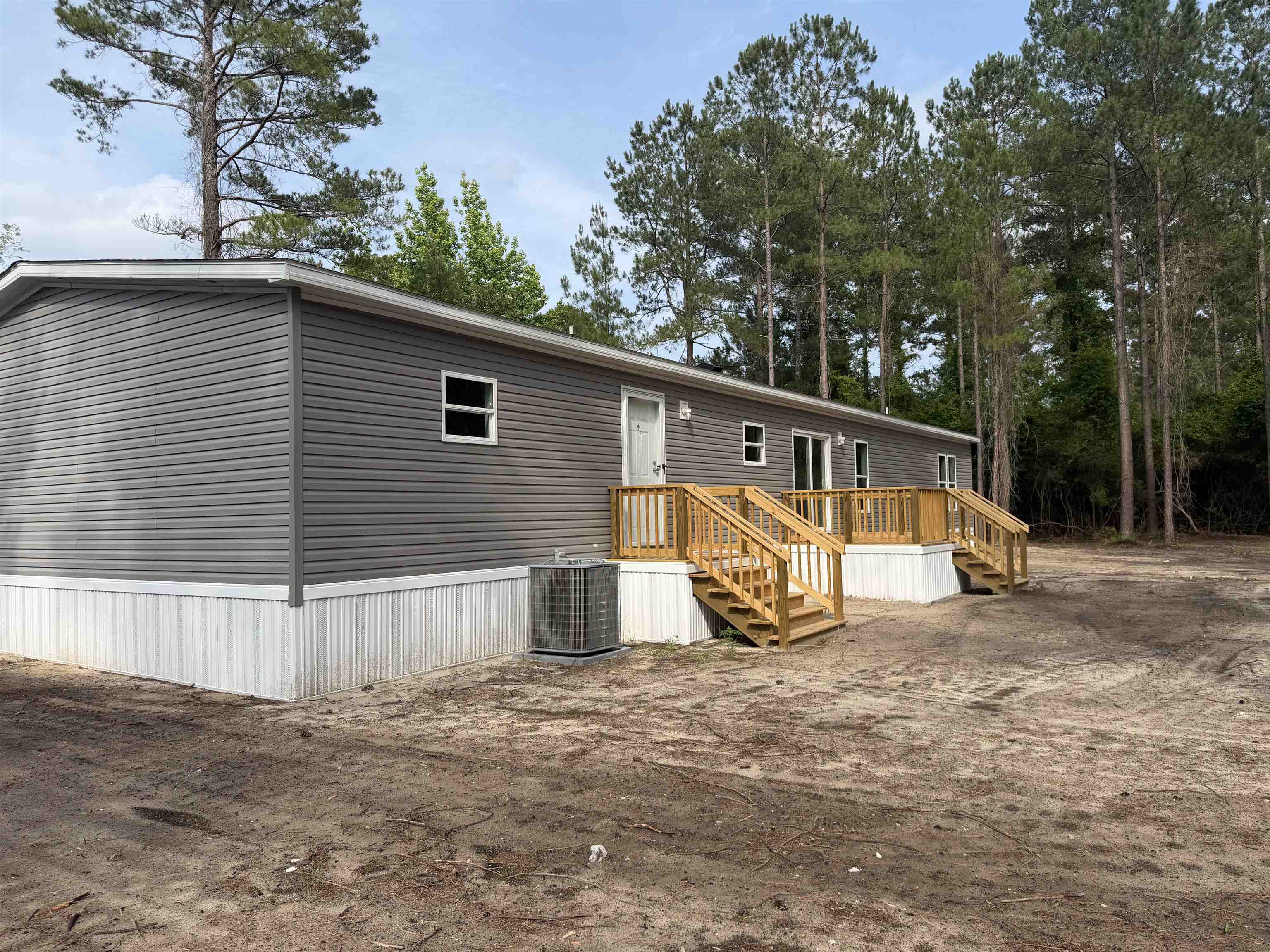265 Apple Valley Rd. Property Photo 4