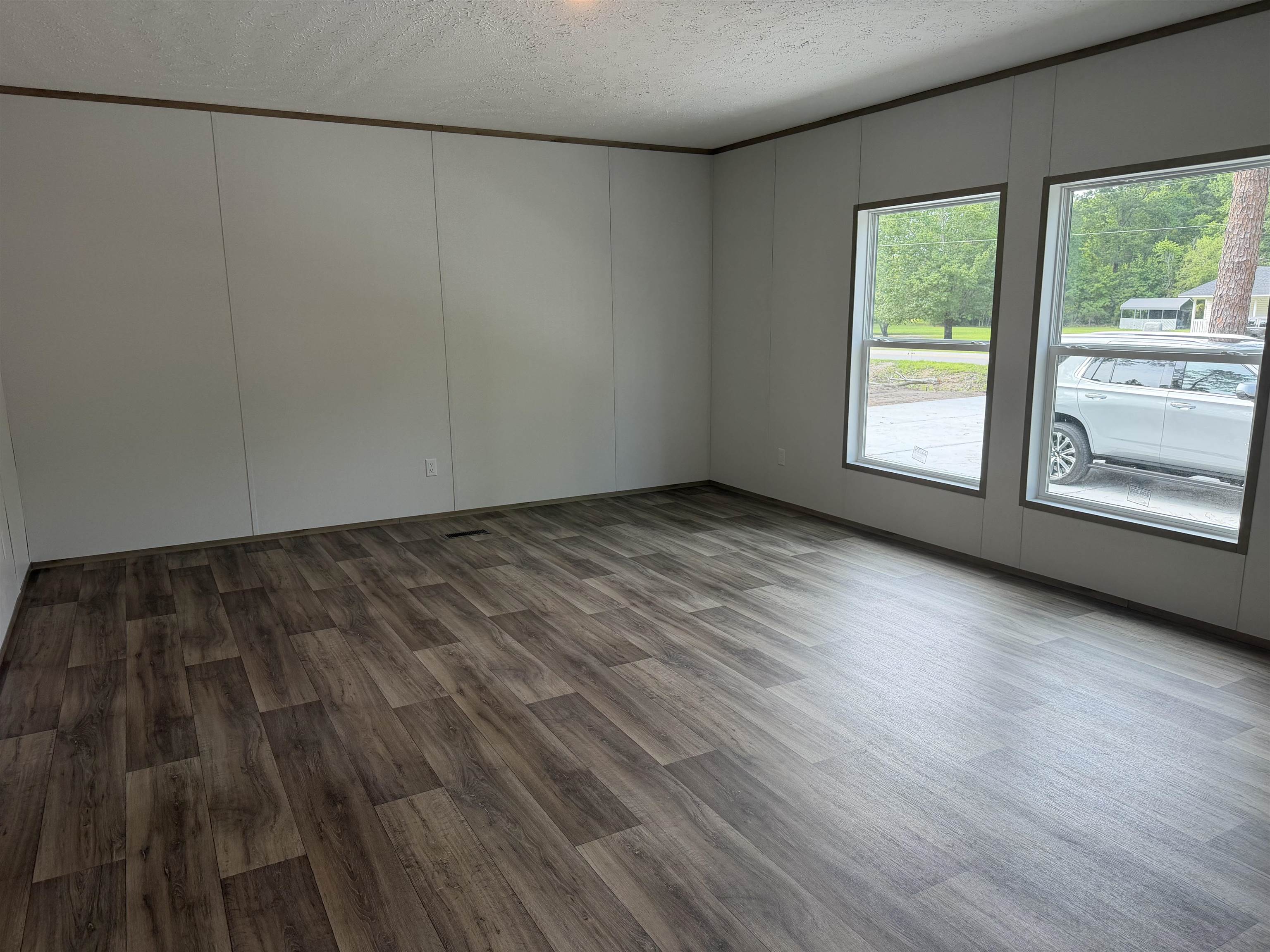 265 Apple Valley Rd. Property Photo 13