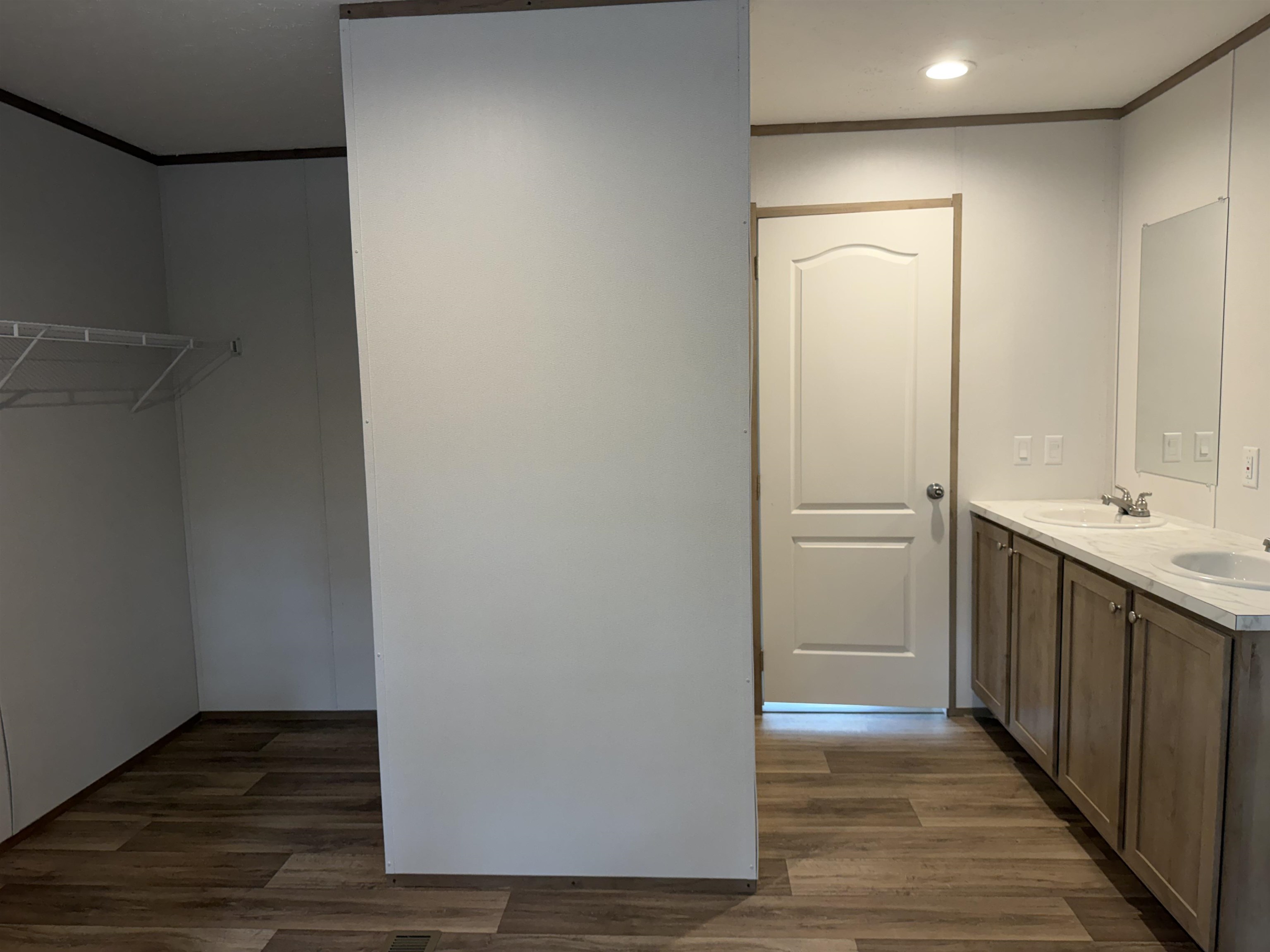 265 Apple Valley Rd. Property Photo 16