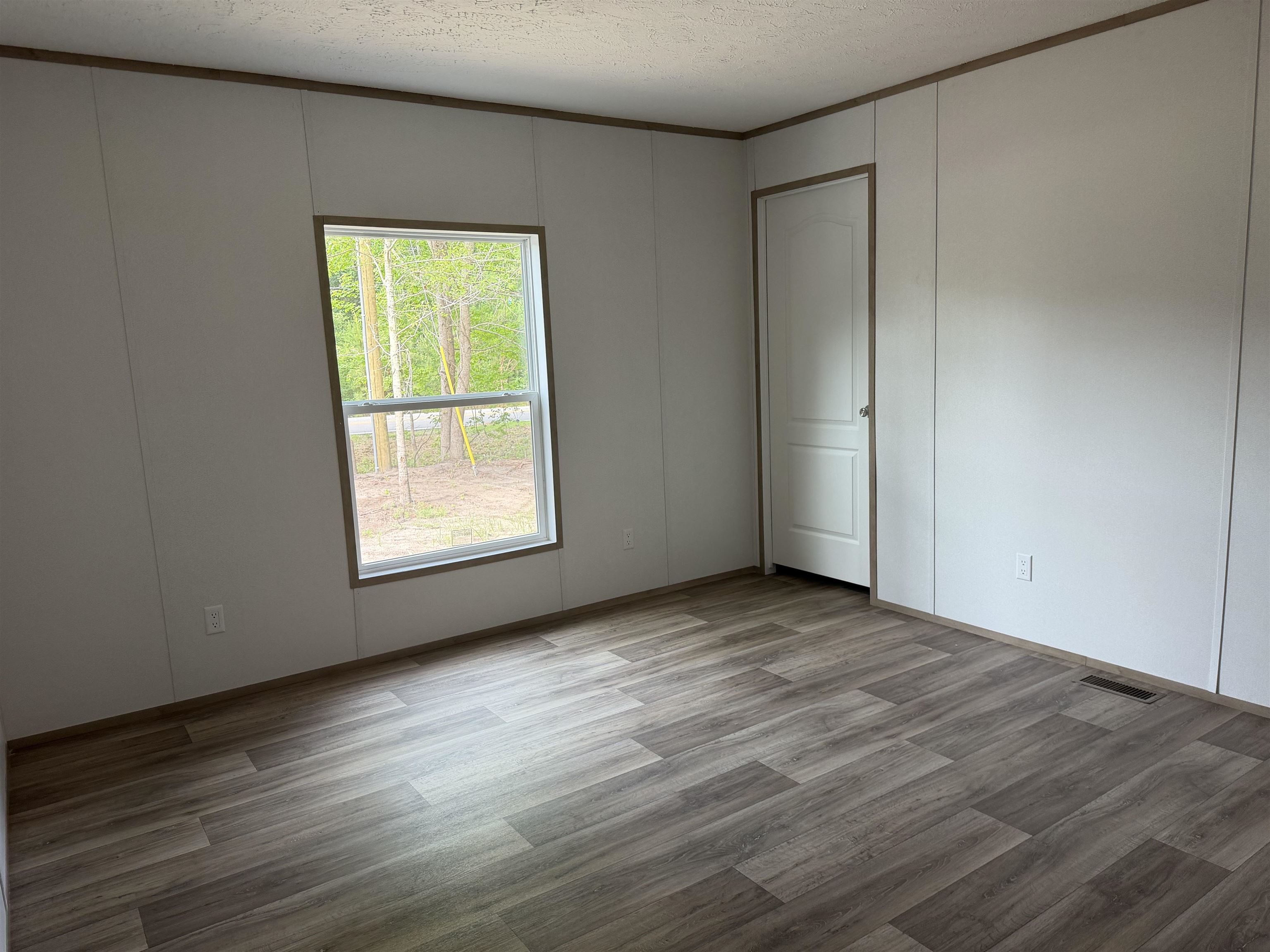 265 Apple Valley Rd. Property Photo 21