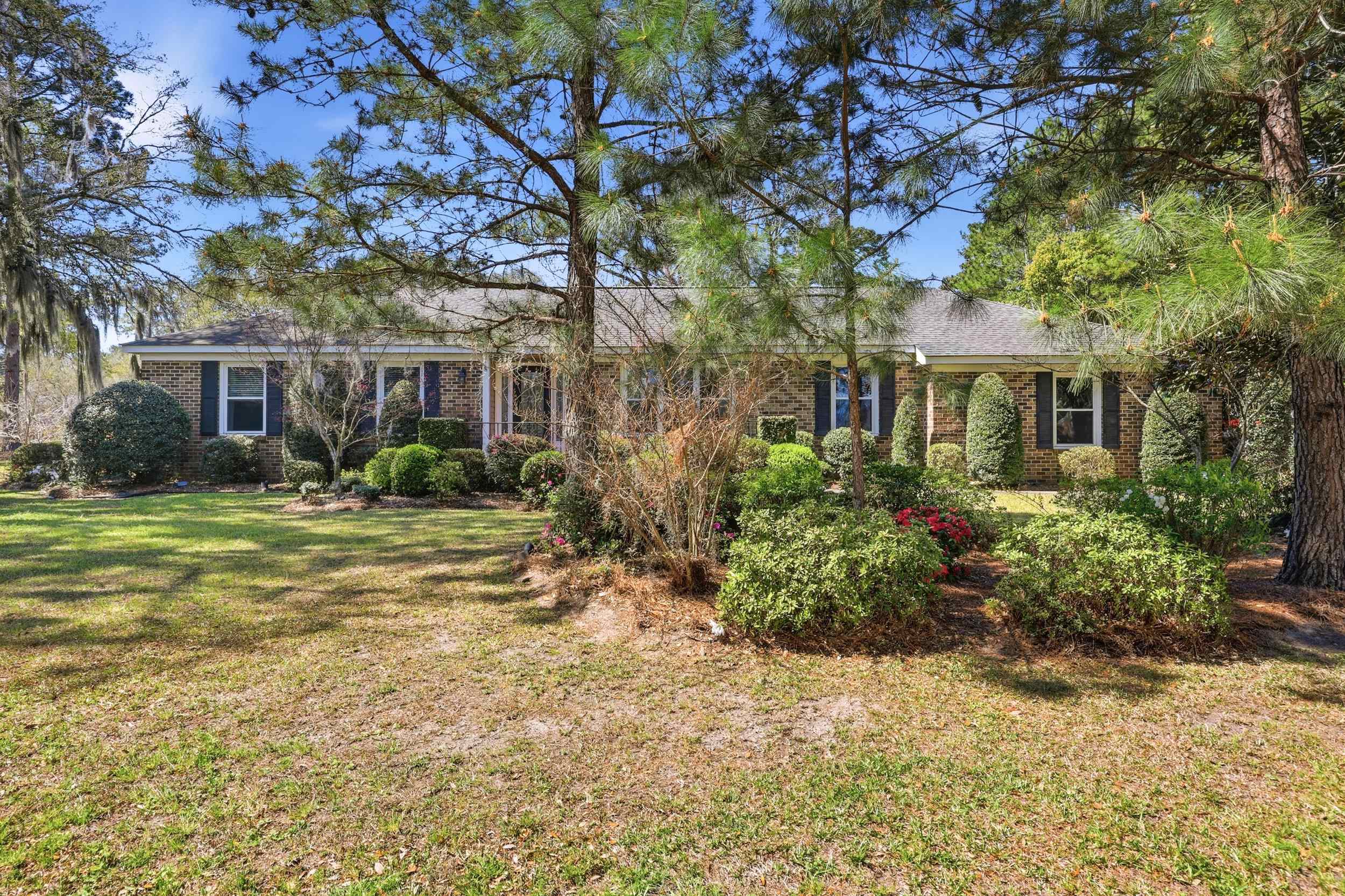 418 Sasanqua Dr. Property Photo 3