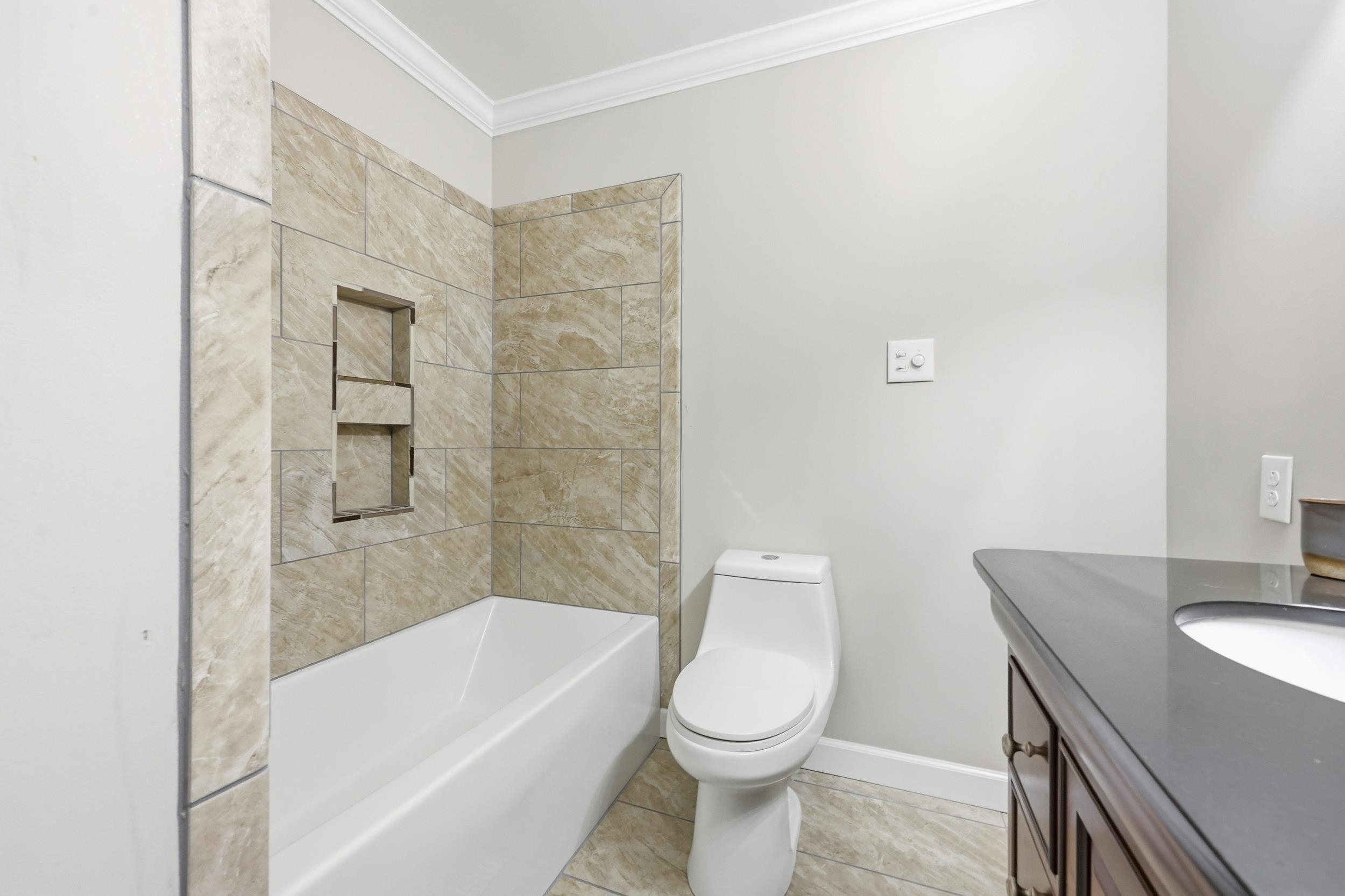 418 Sasanqua Dr. Property Photo 20