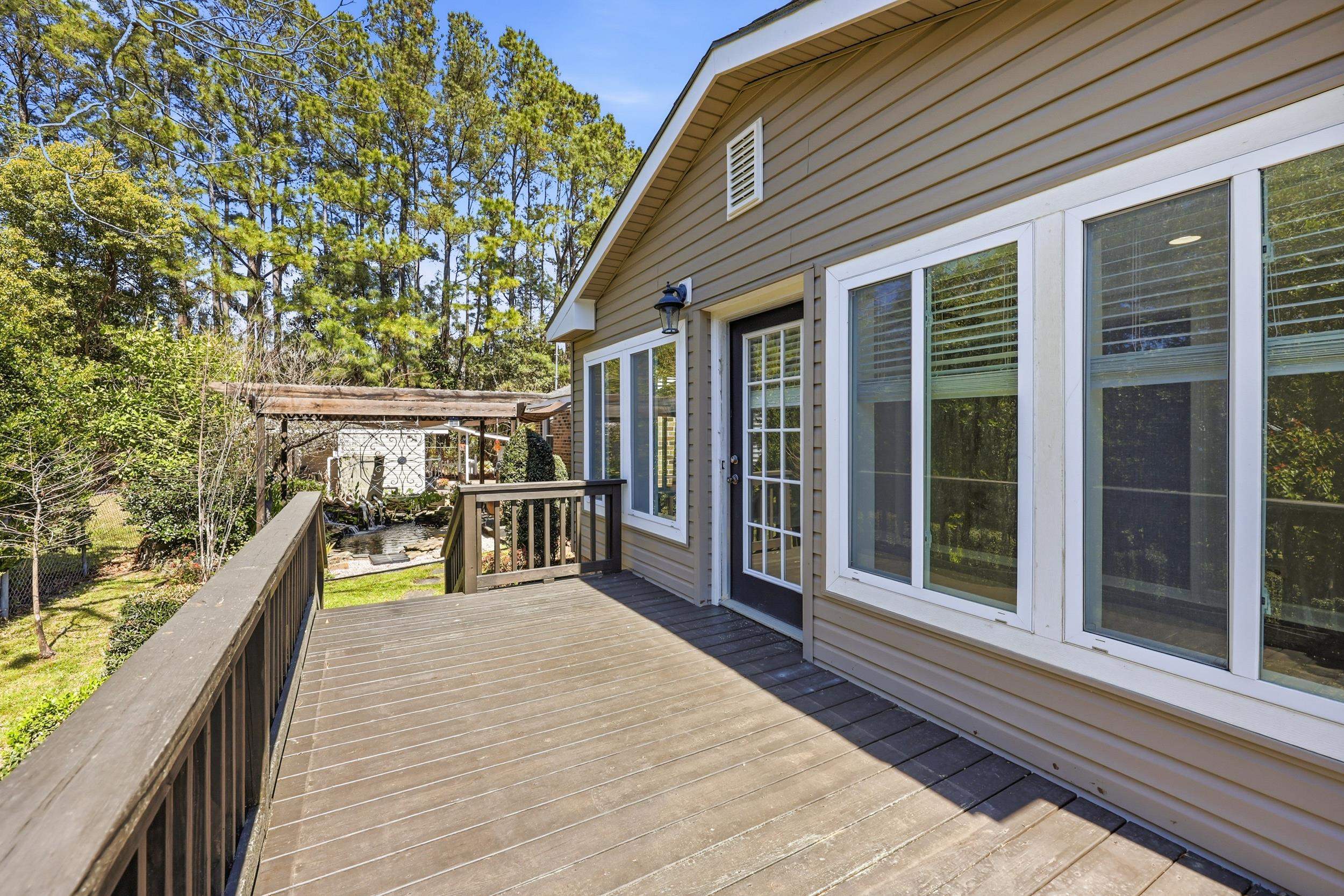 418 Sasanqua Dr. Property Photo 23