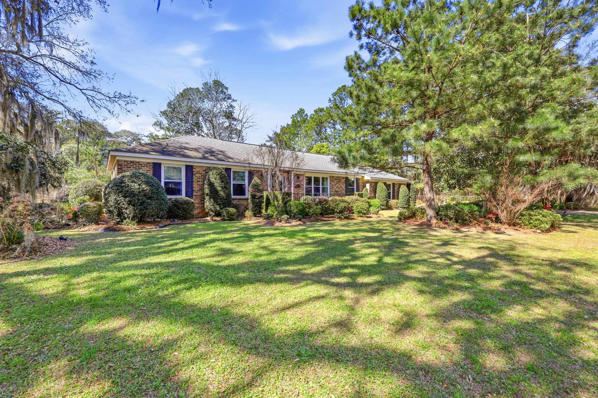 418 Sasanqua Dr. Property Photo 1