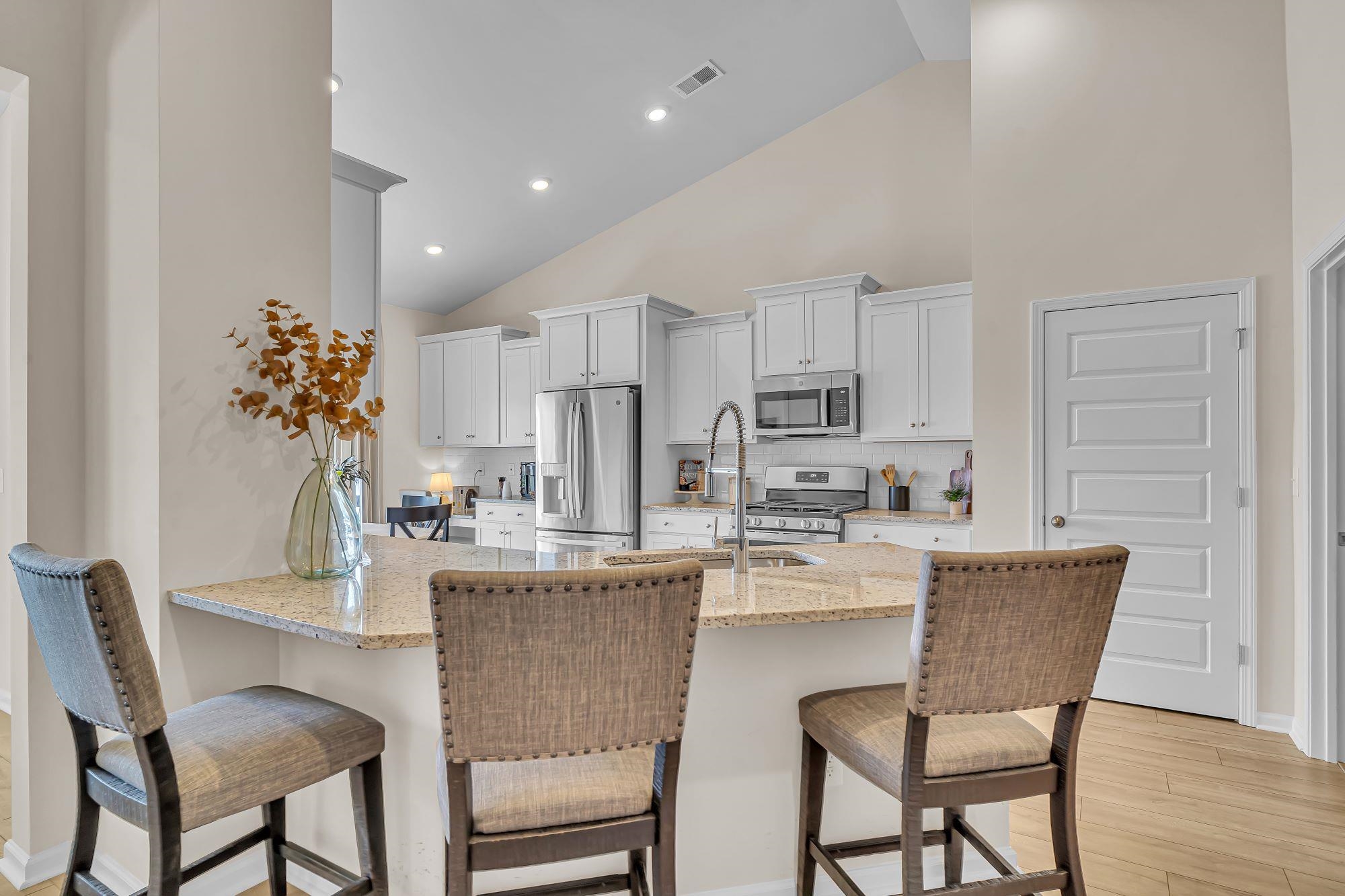 1125 Seachase Way Property Photo 8