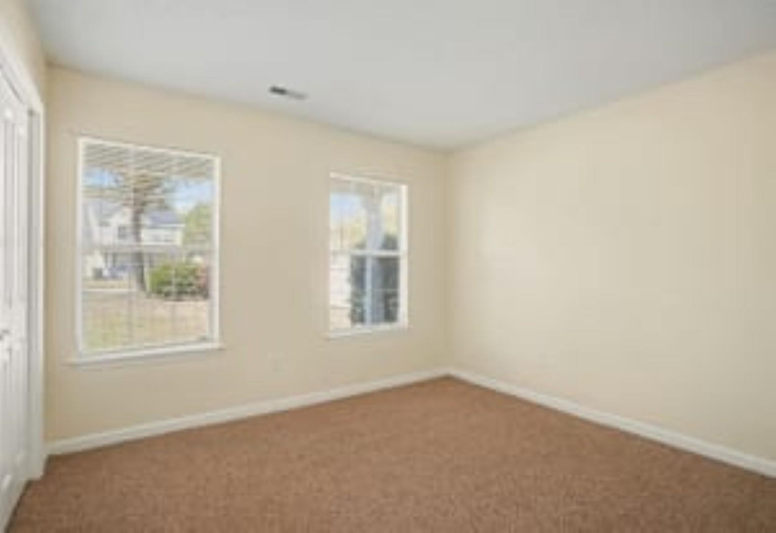 2620 Holmes Ct. S Property Photo 15