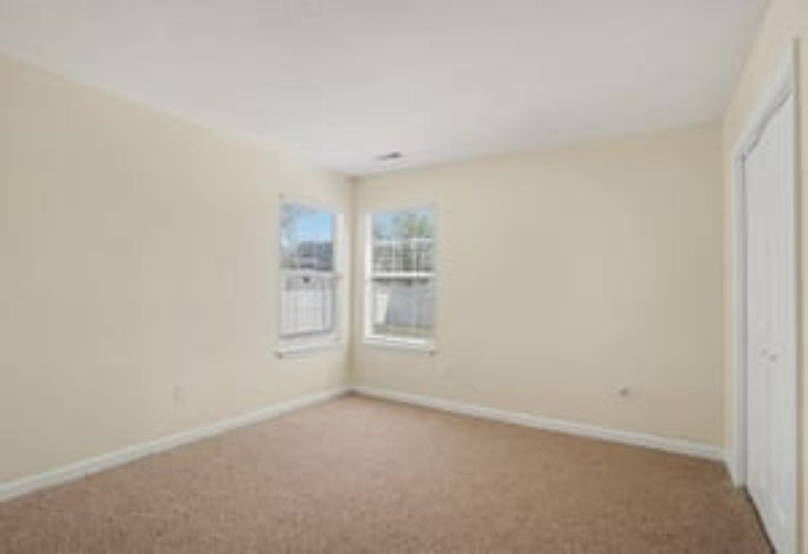 2620 Holmes Ct. S Property Photo 30