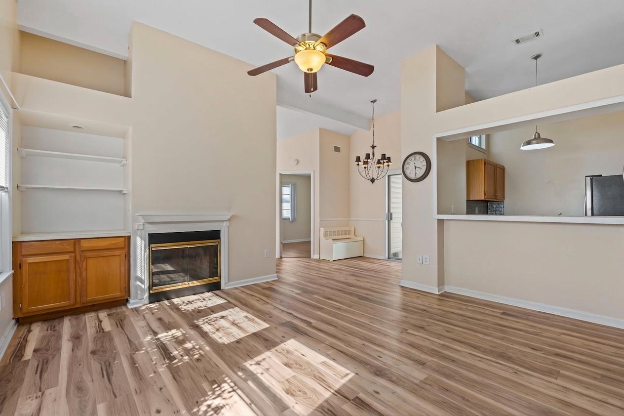 102 Whitehaven Ct. Property Photo 4