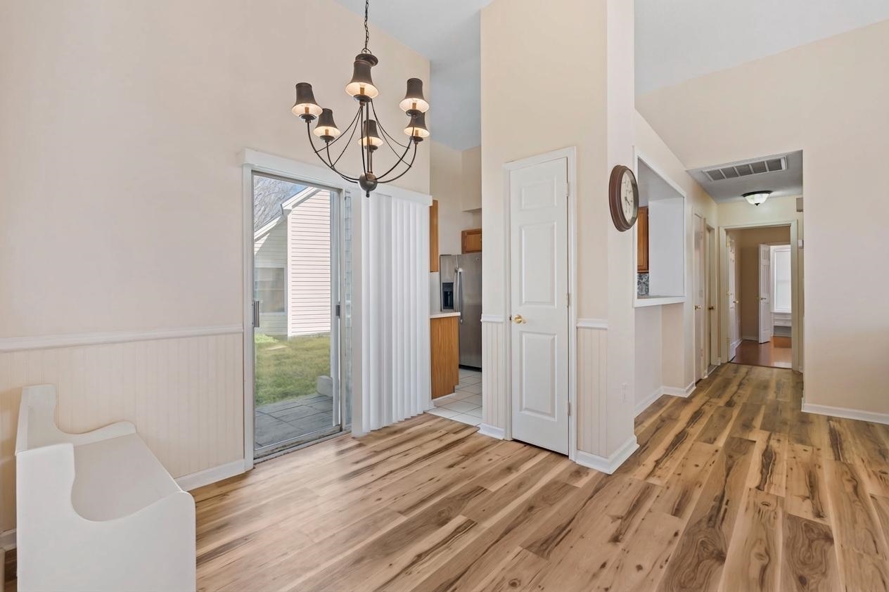102 Whitehaven Ct. Property Photo 12