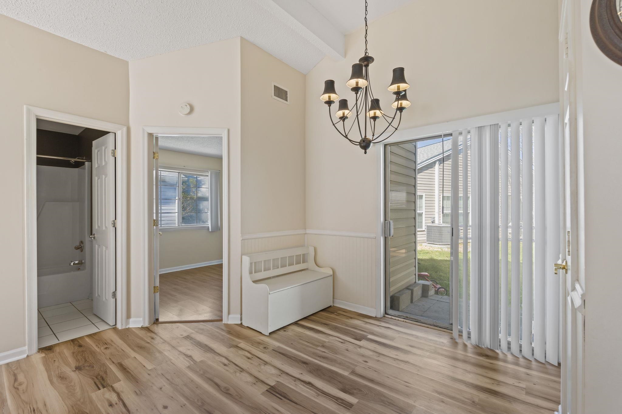 102 Whitehaven Ct. Property Photo 20