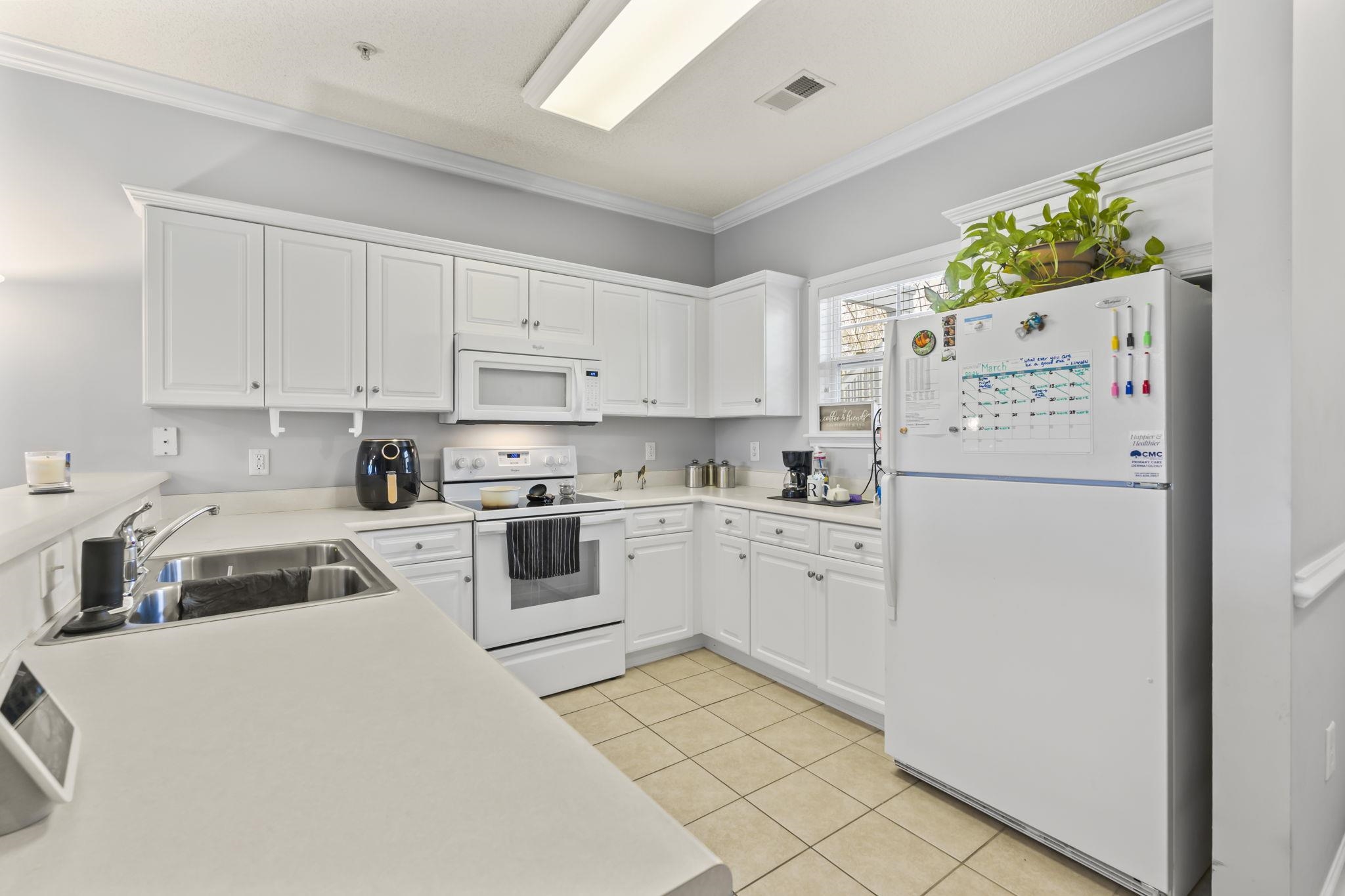 304 Kiskadee Loop Property Photo 8