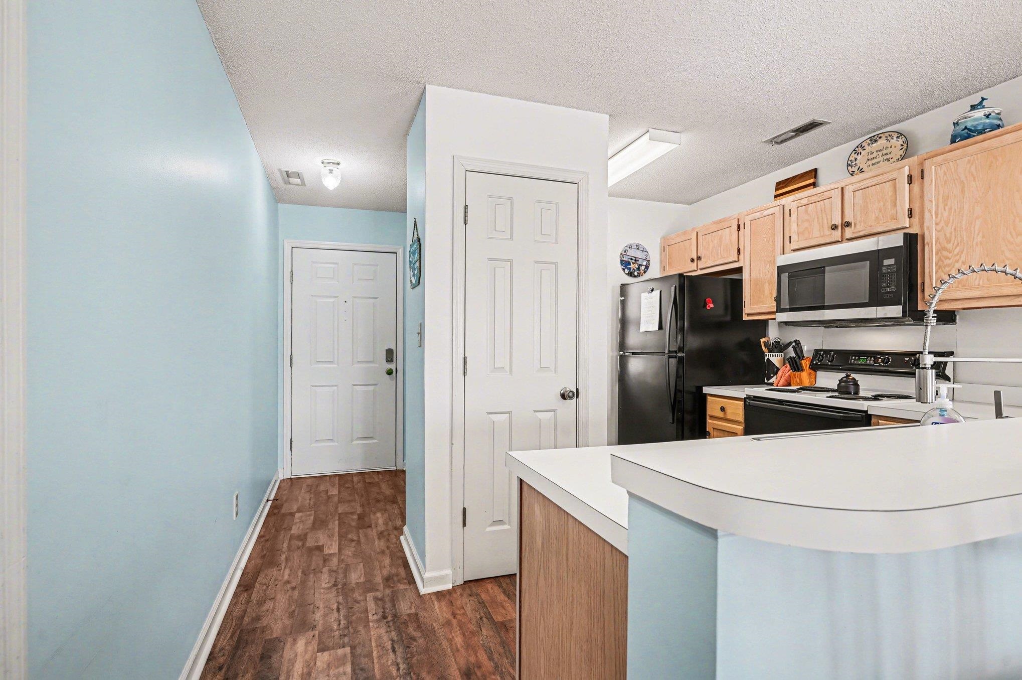 213 Landing Rd. Property Photo 3