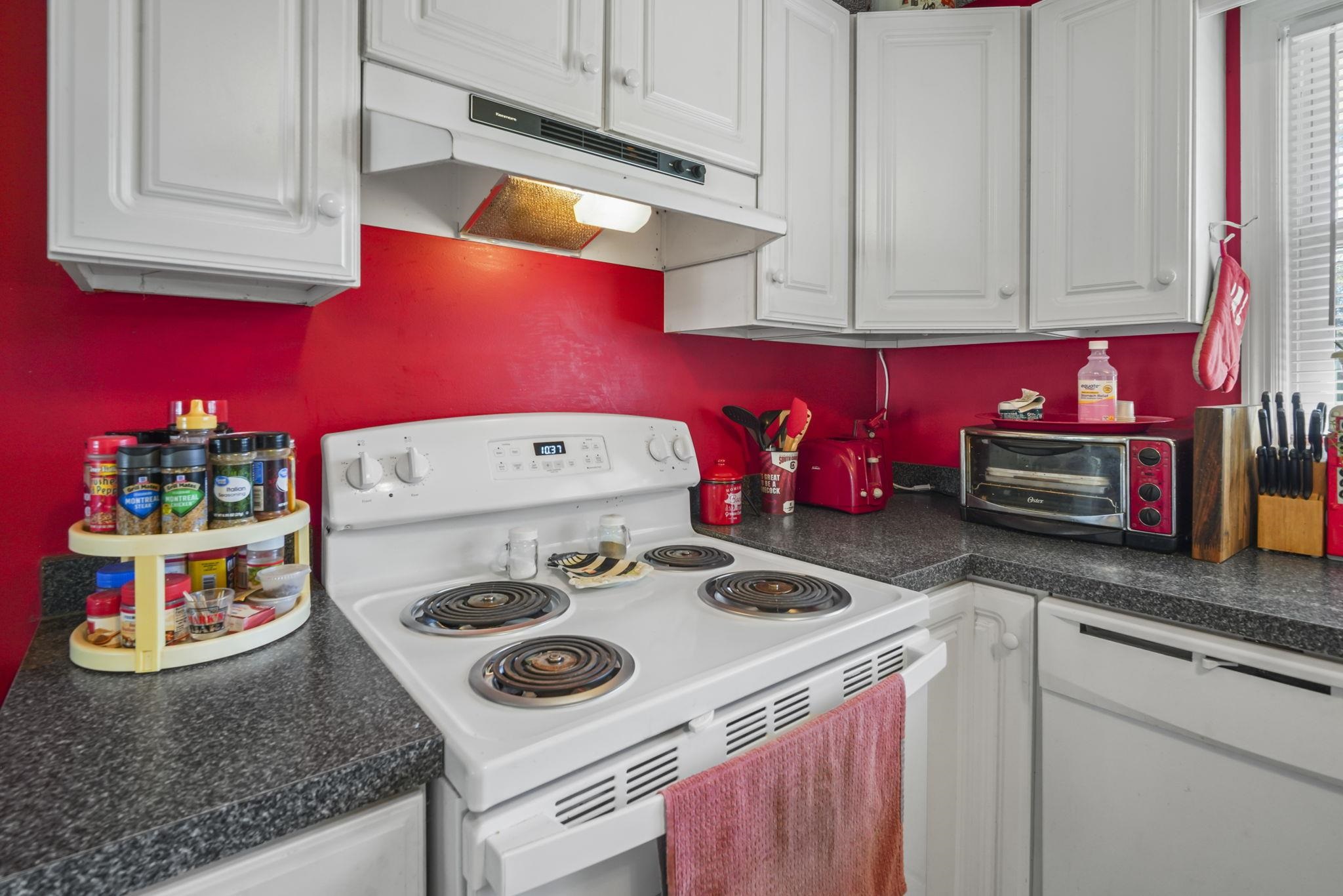 2501 Withers St. Property Photo 8