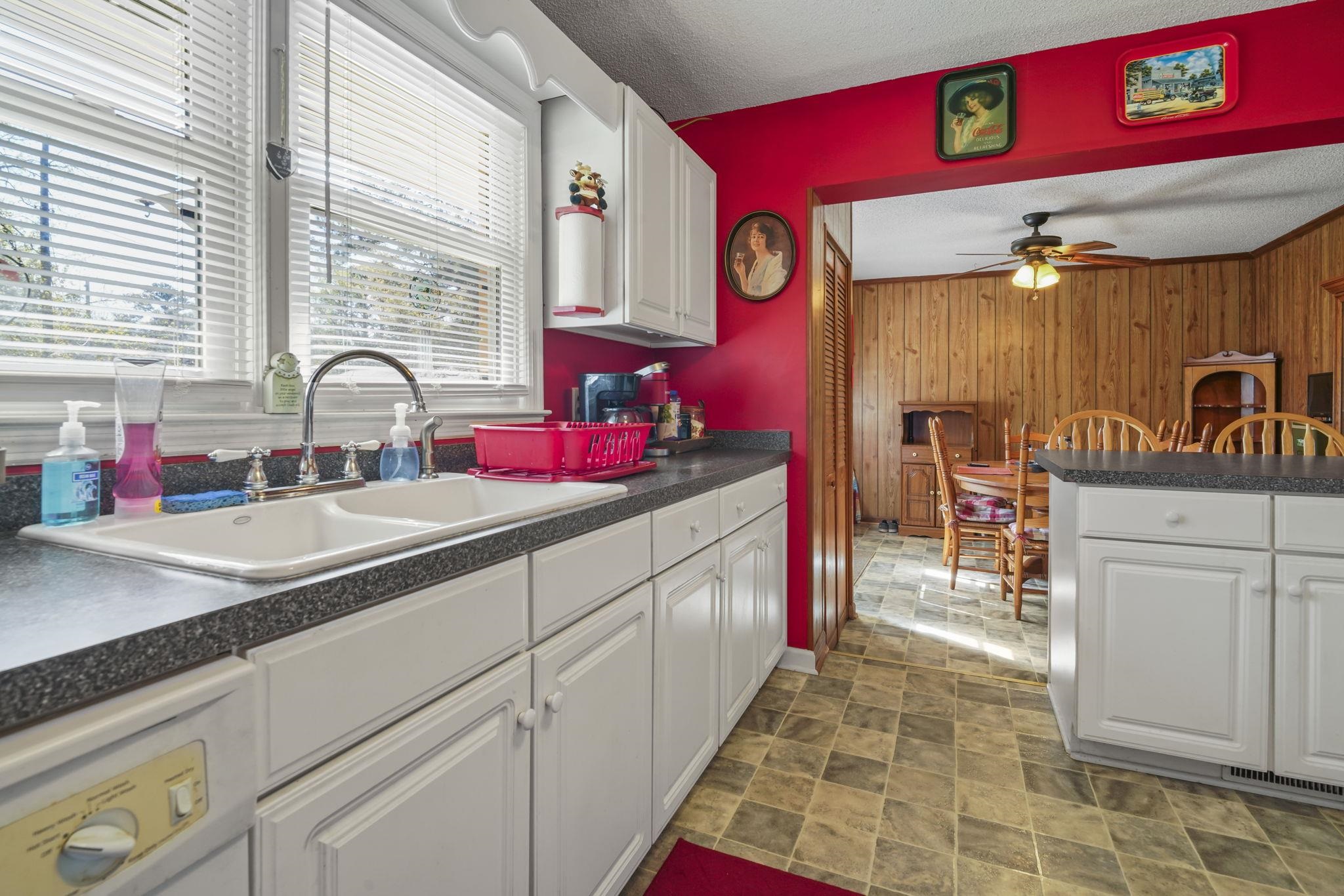 2501 Withers St. Property Photo 10