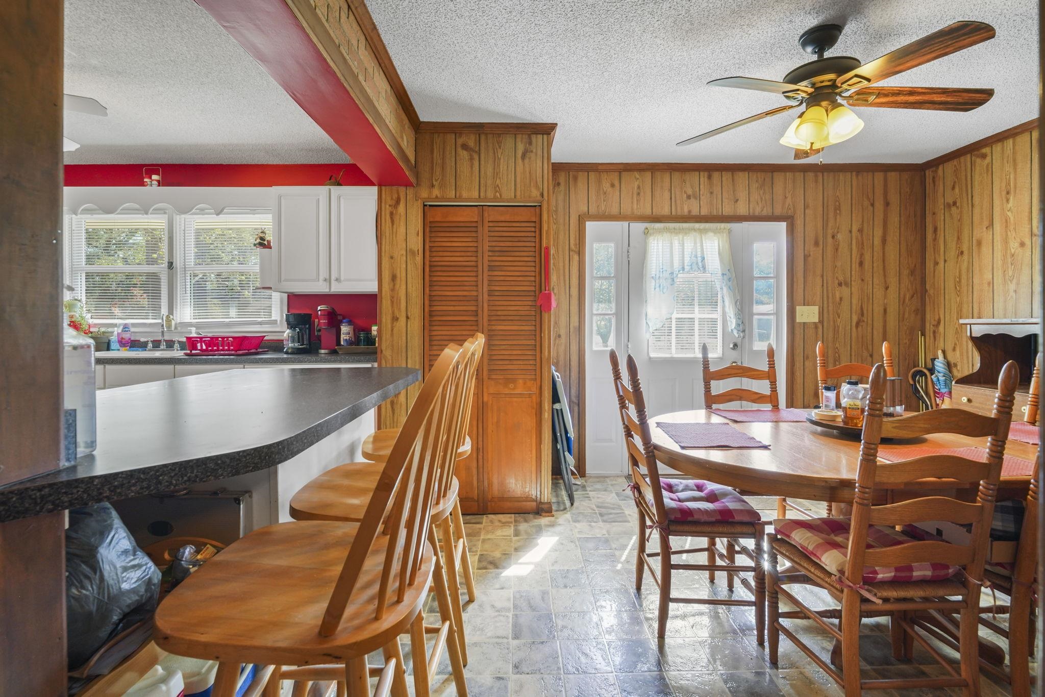 2501 Withers St. Property Photo 15