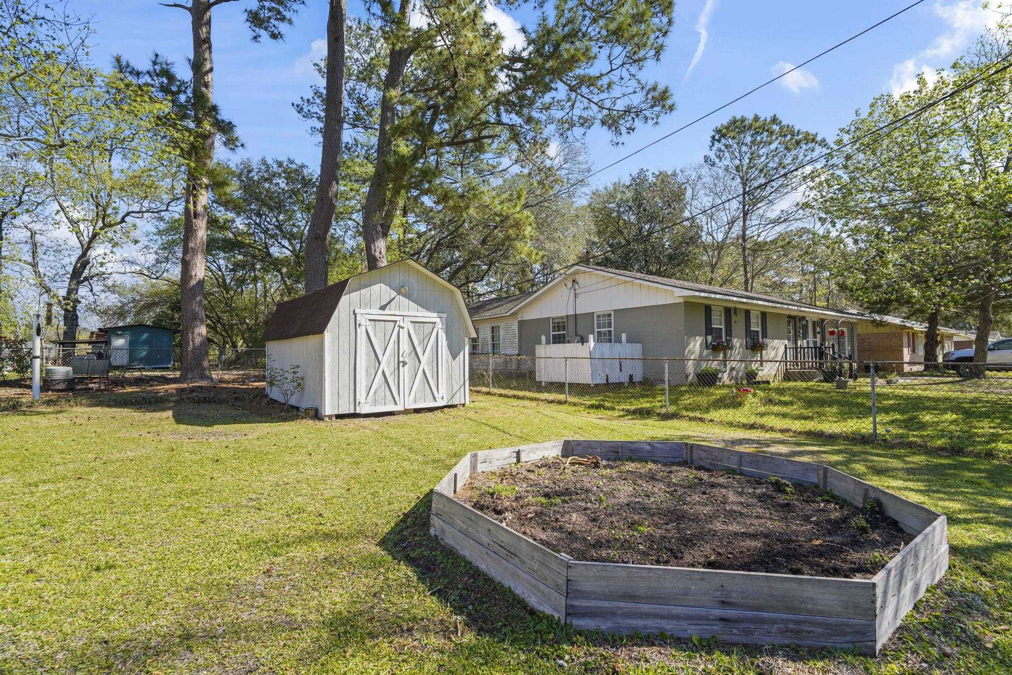 2501 Withers St. Property Photo 34