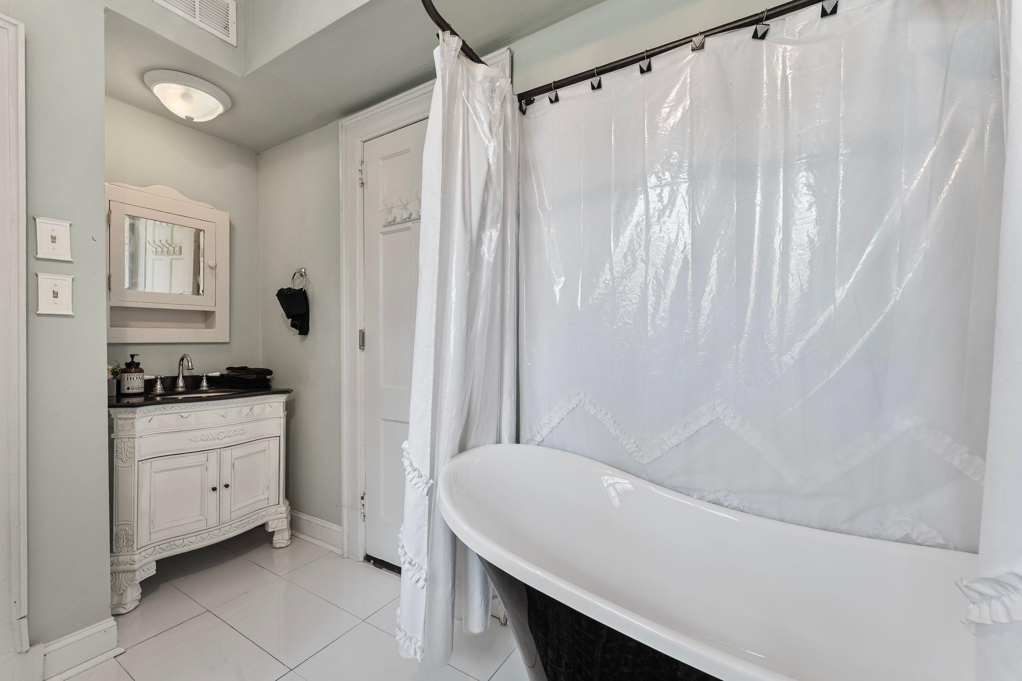 1503 Elm St. Property Photo 25