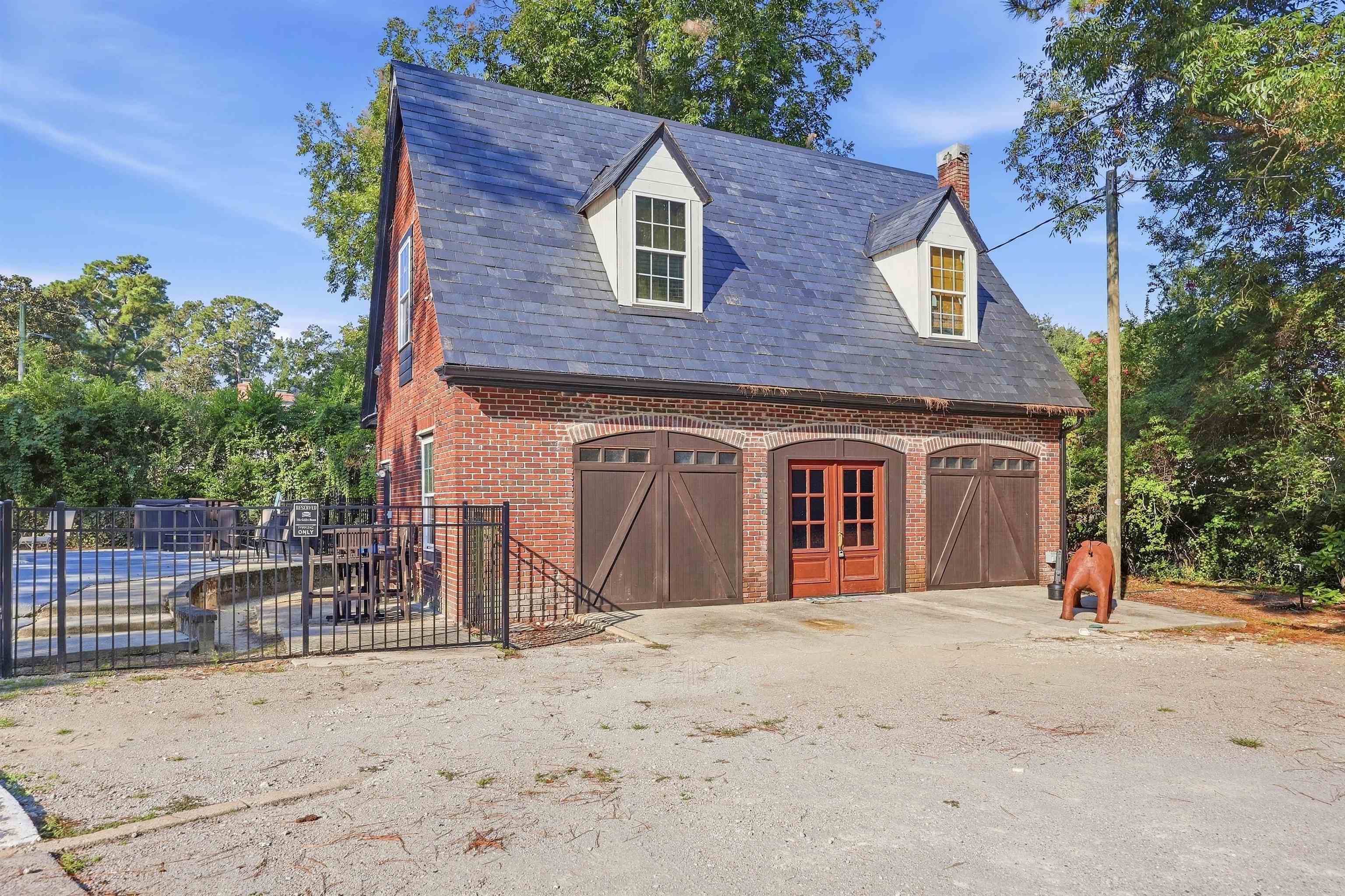 1503 Elm St. Property Photo 32