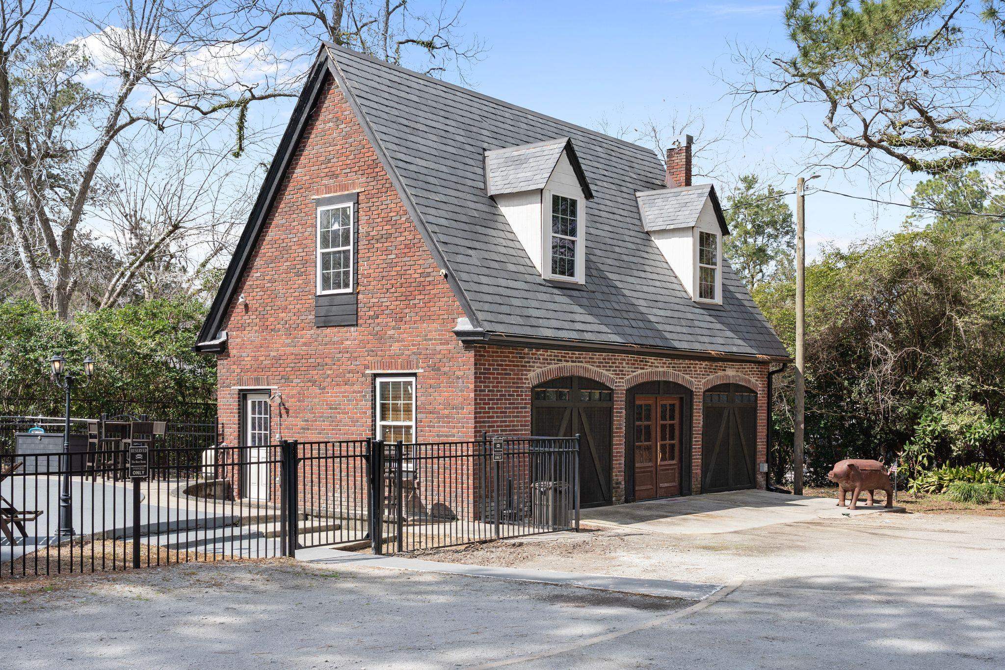 1503 Elm St. Property Photo 34