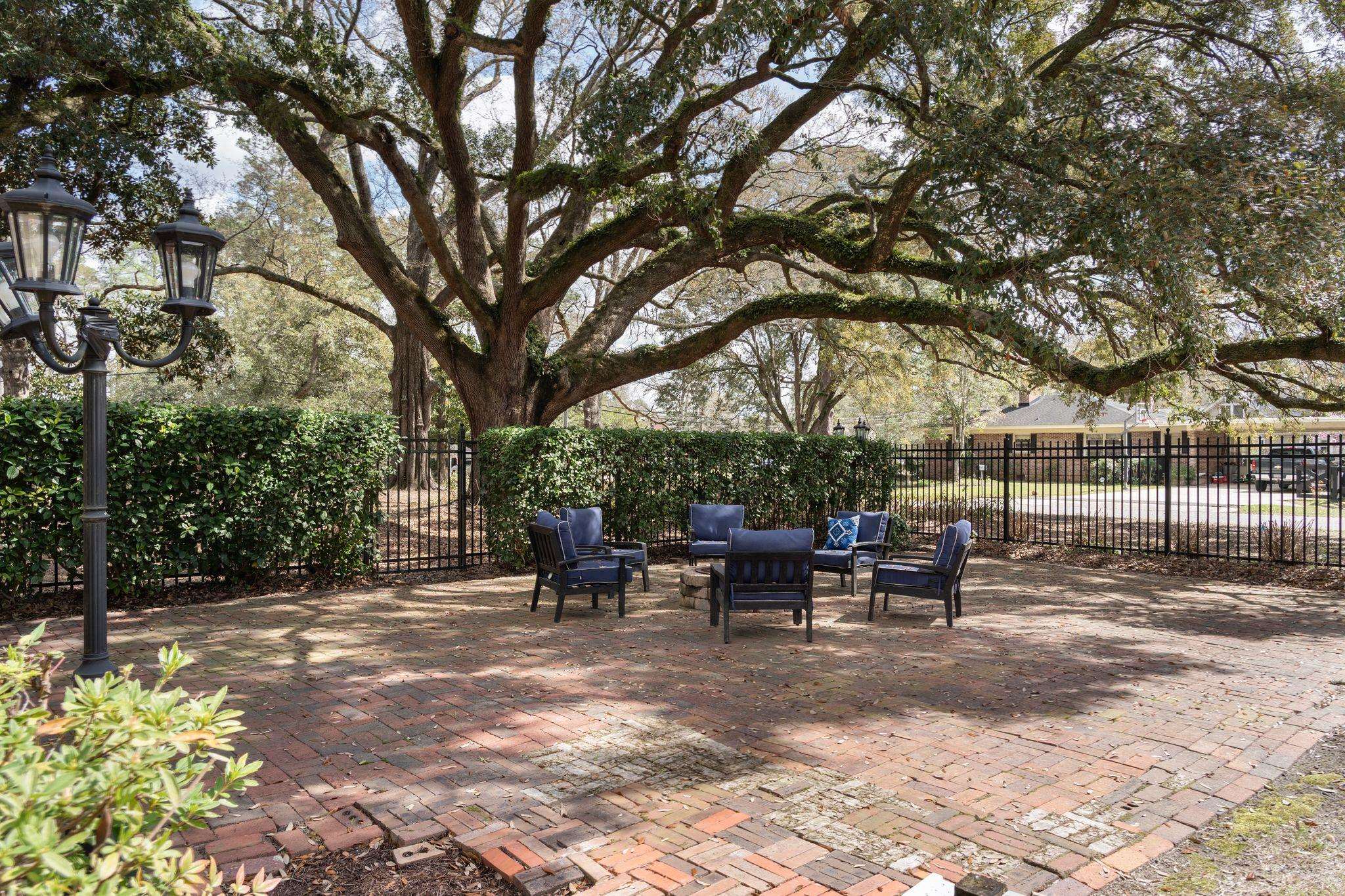 1503 Elm St. Property Photo 46