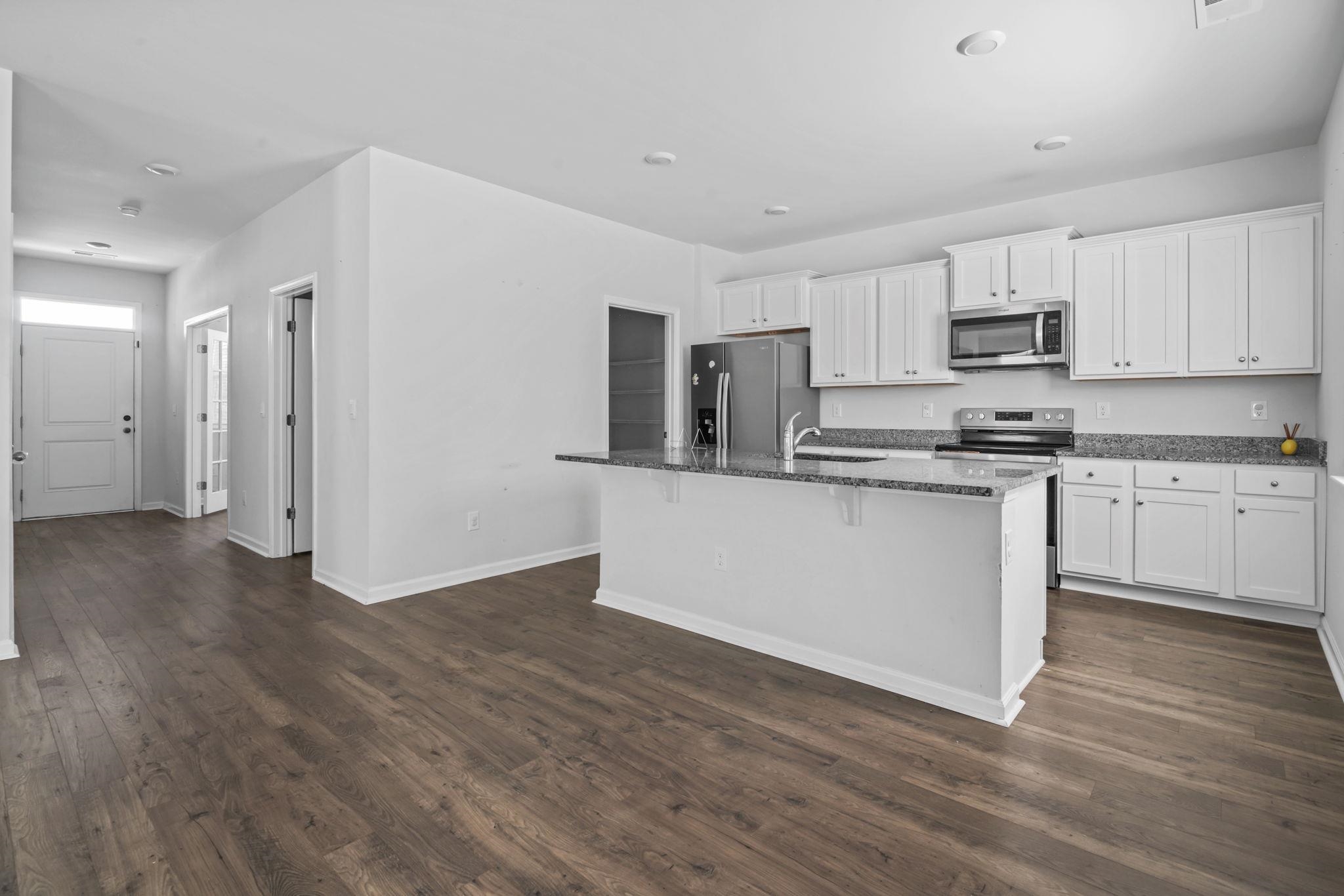 543 Meadowgrass Ct. Property Photo 7