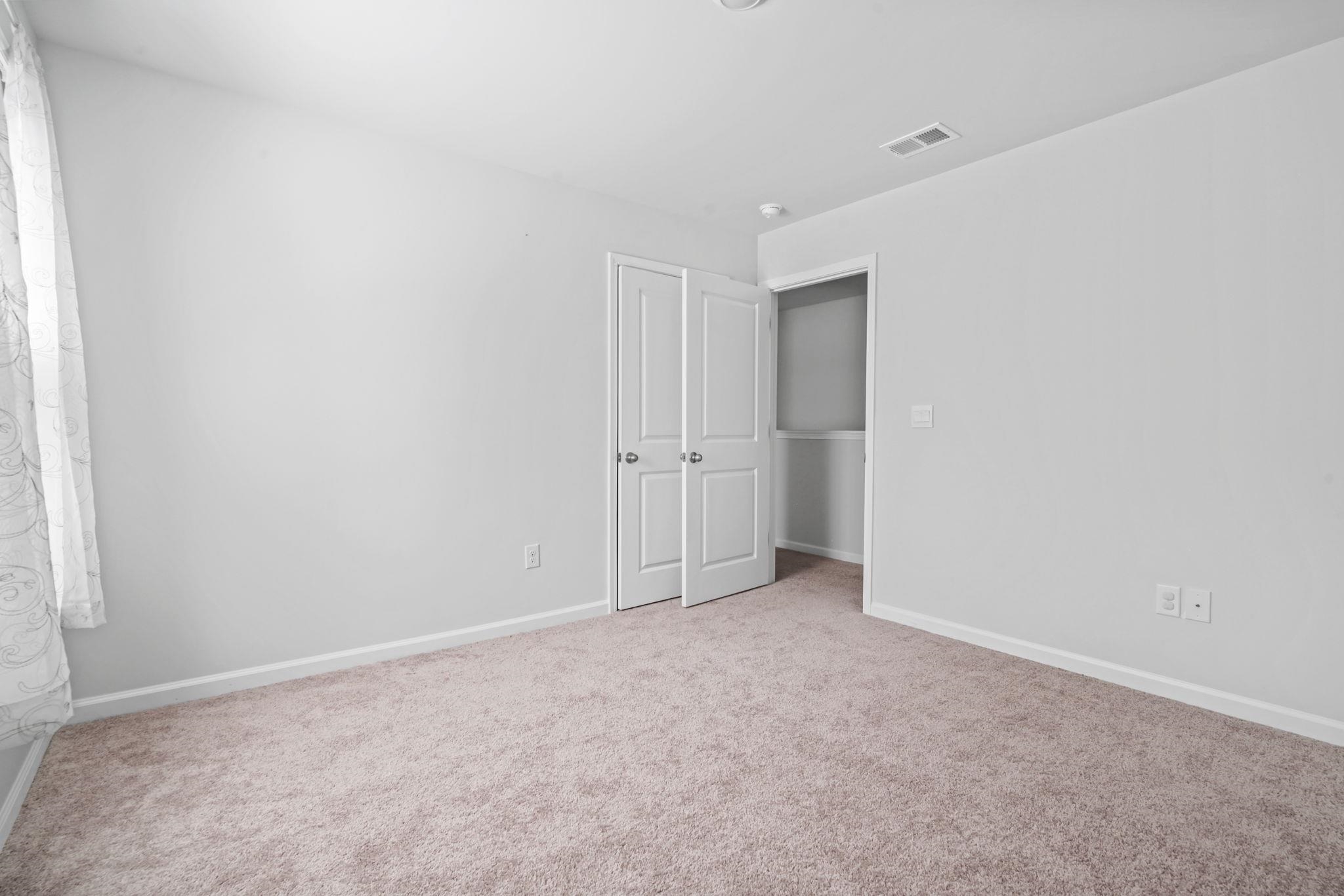 543 Meadowgrass Ct. Property Photo 25
