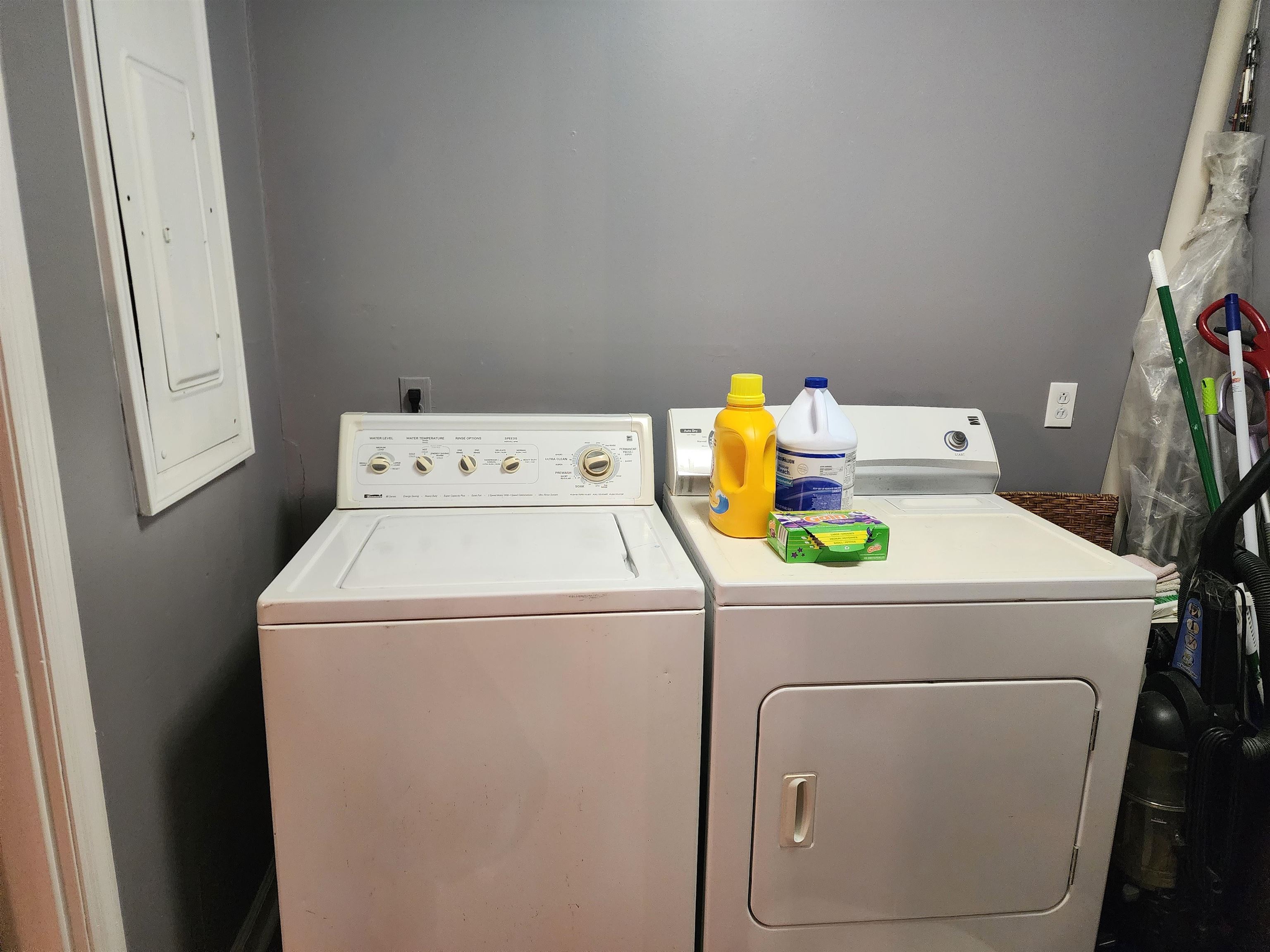 1707 Sherwood Dr. Property Photo 45